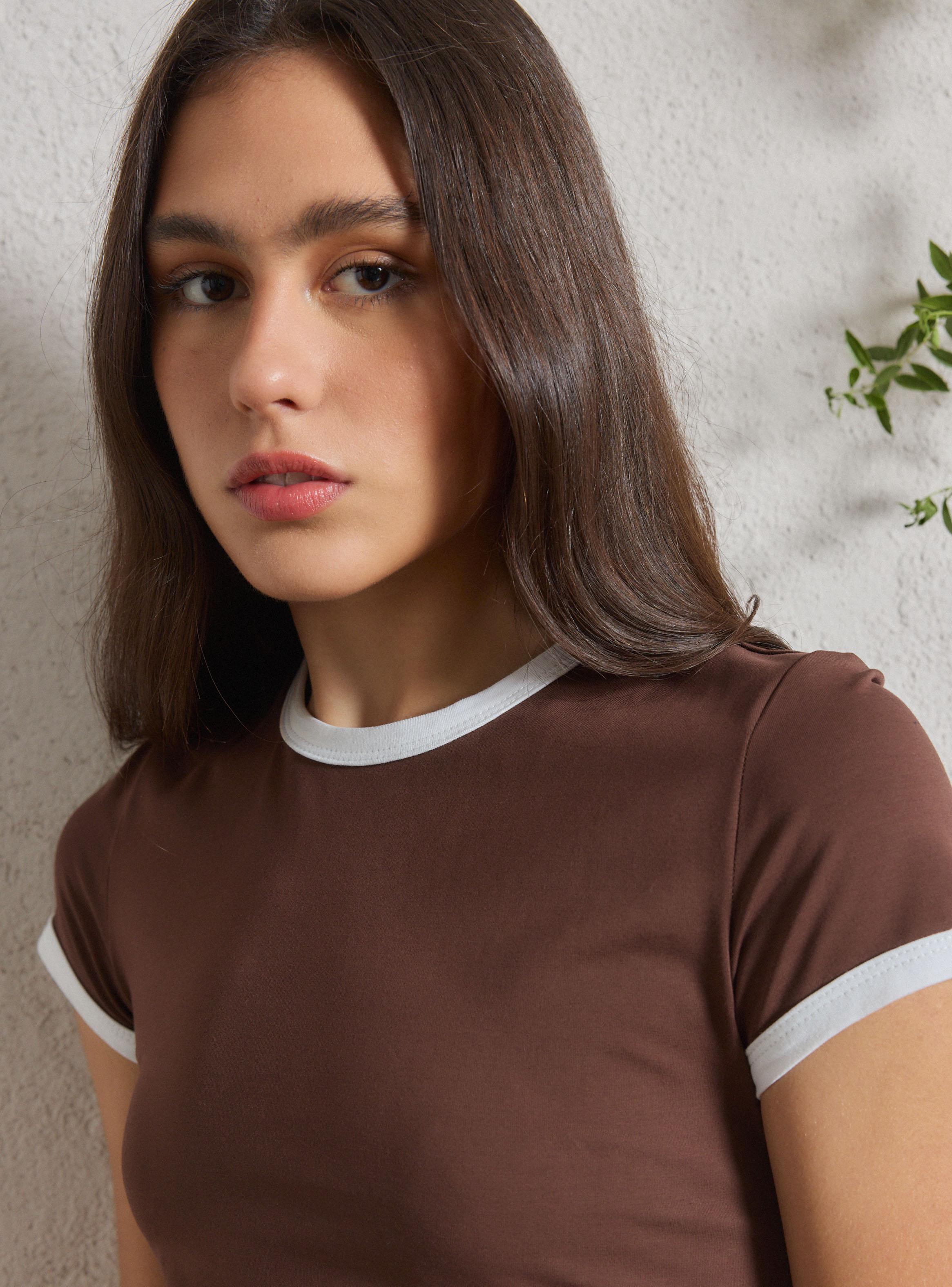 Polera Cuello Redondo-2