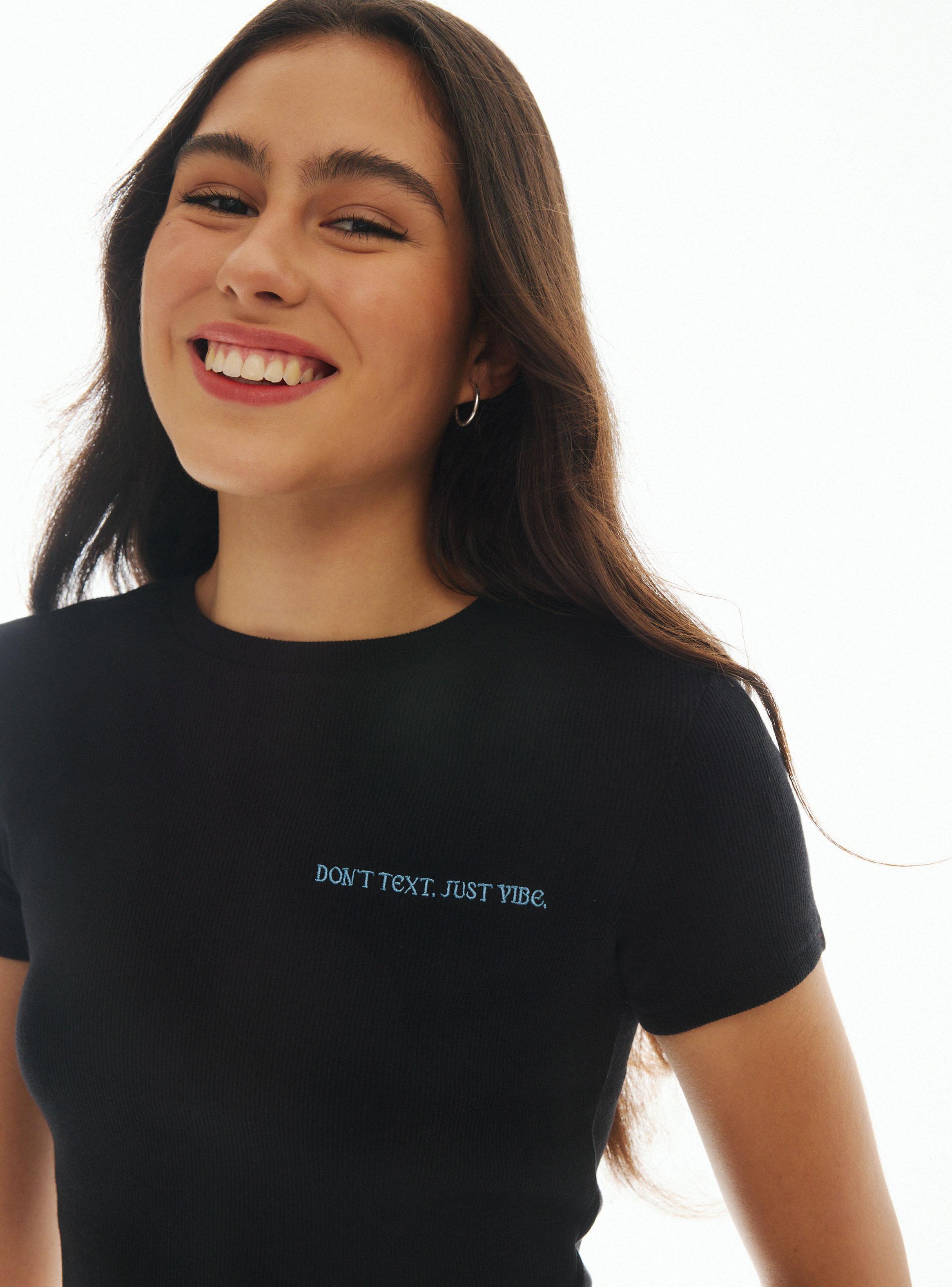 Polera con Bordado-3