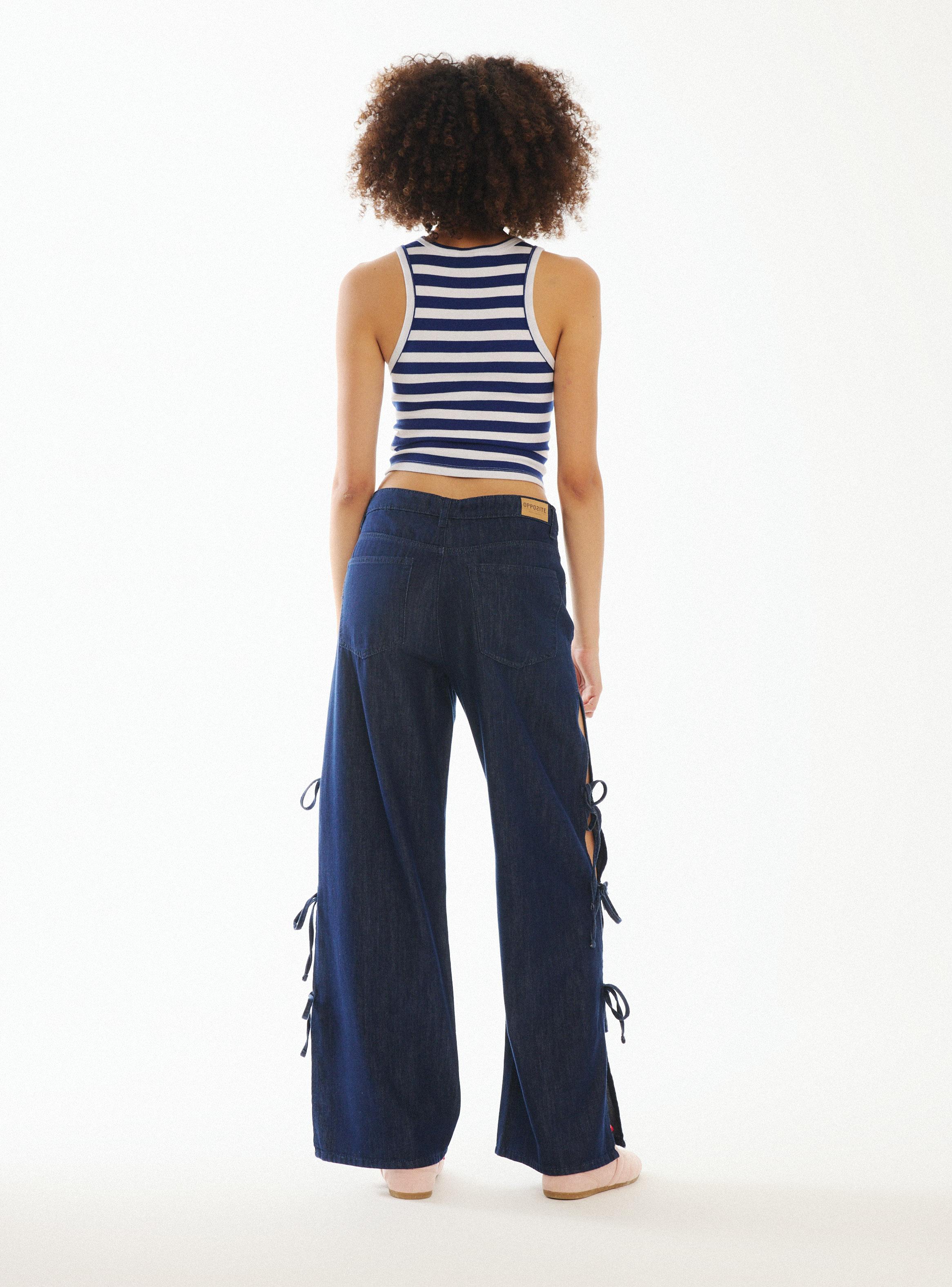 Polera Estampada Líneas con Bordado Stitch-5