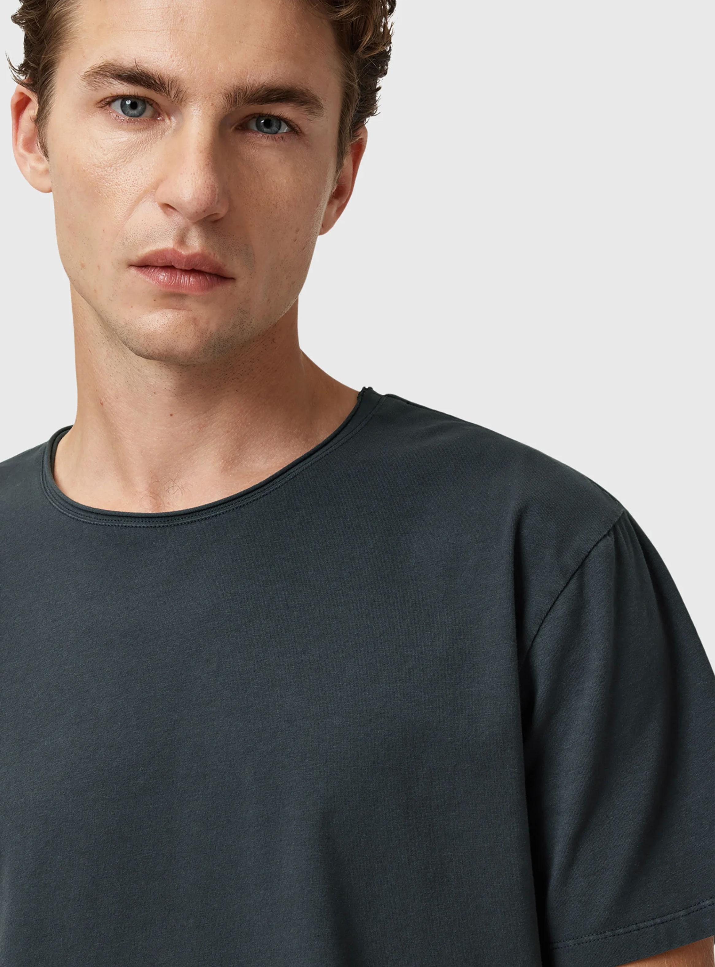 Polera Figure-2