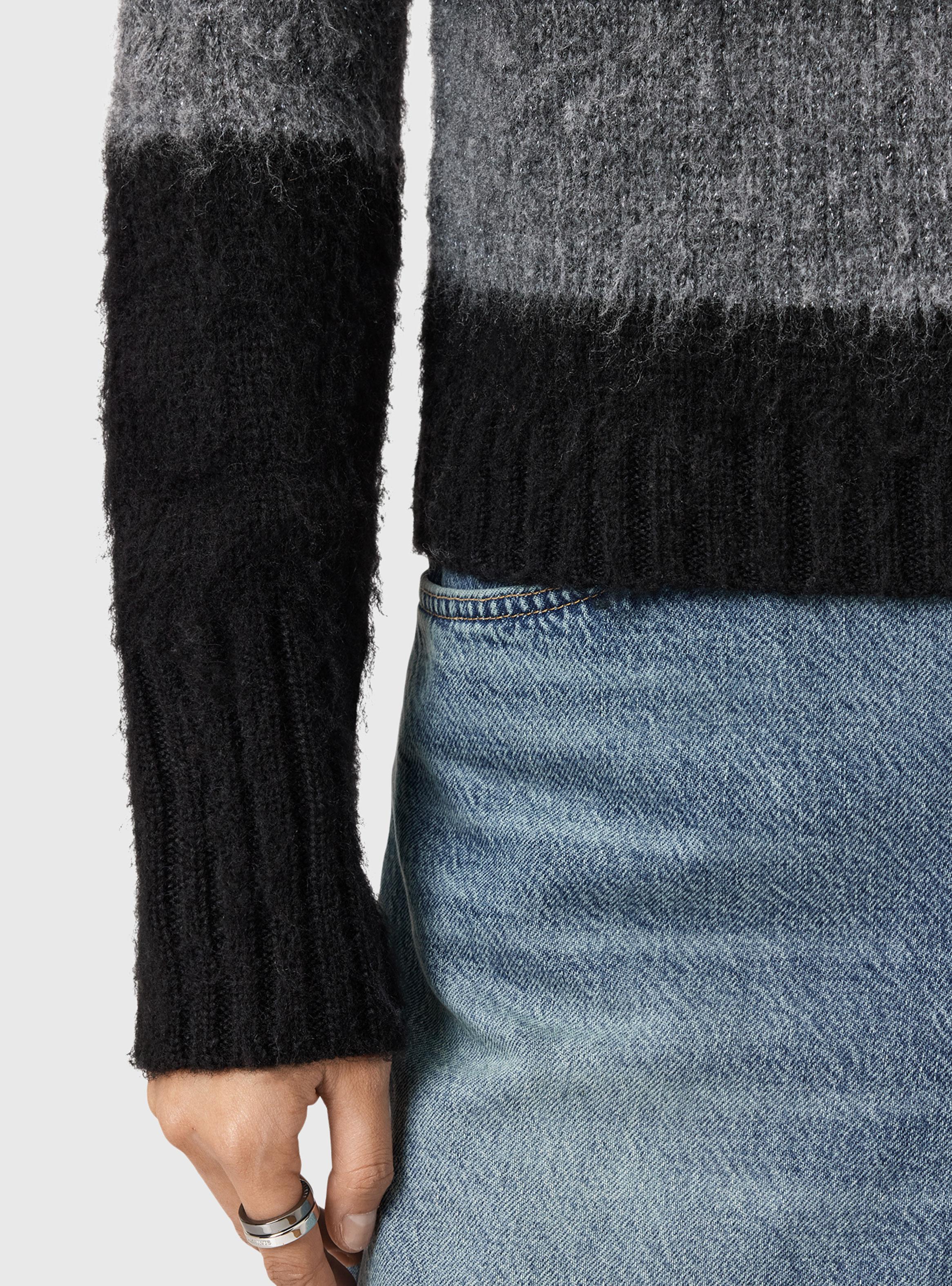 Sweater Lou Spark-3