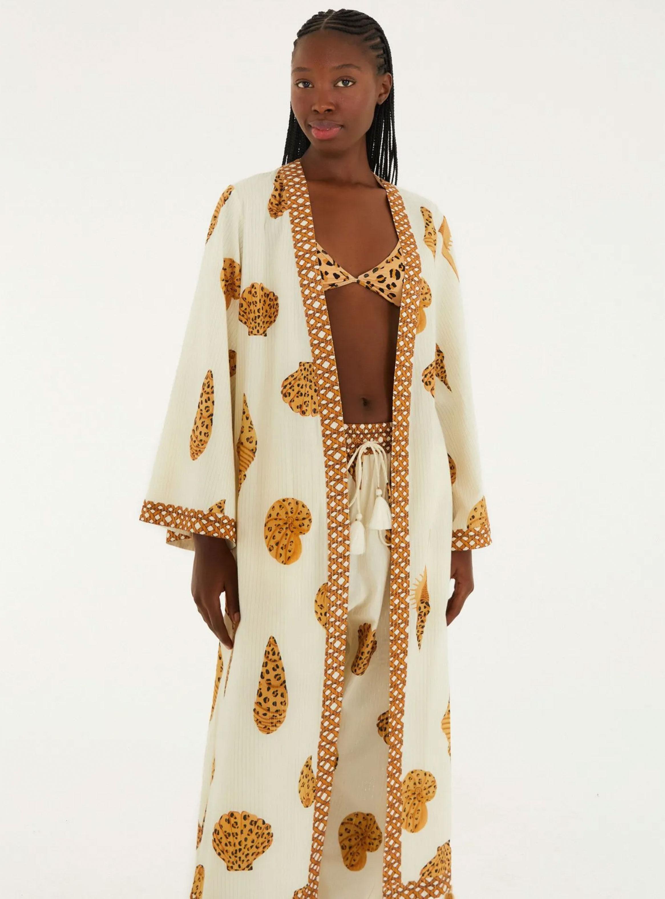 Kimono Largo Diseño Caracoles de Mar y Pompones-2