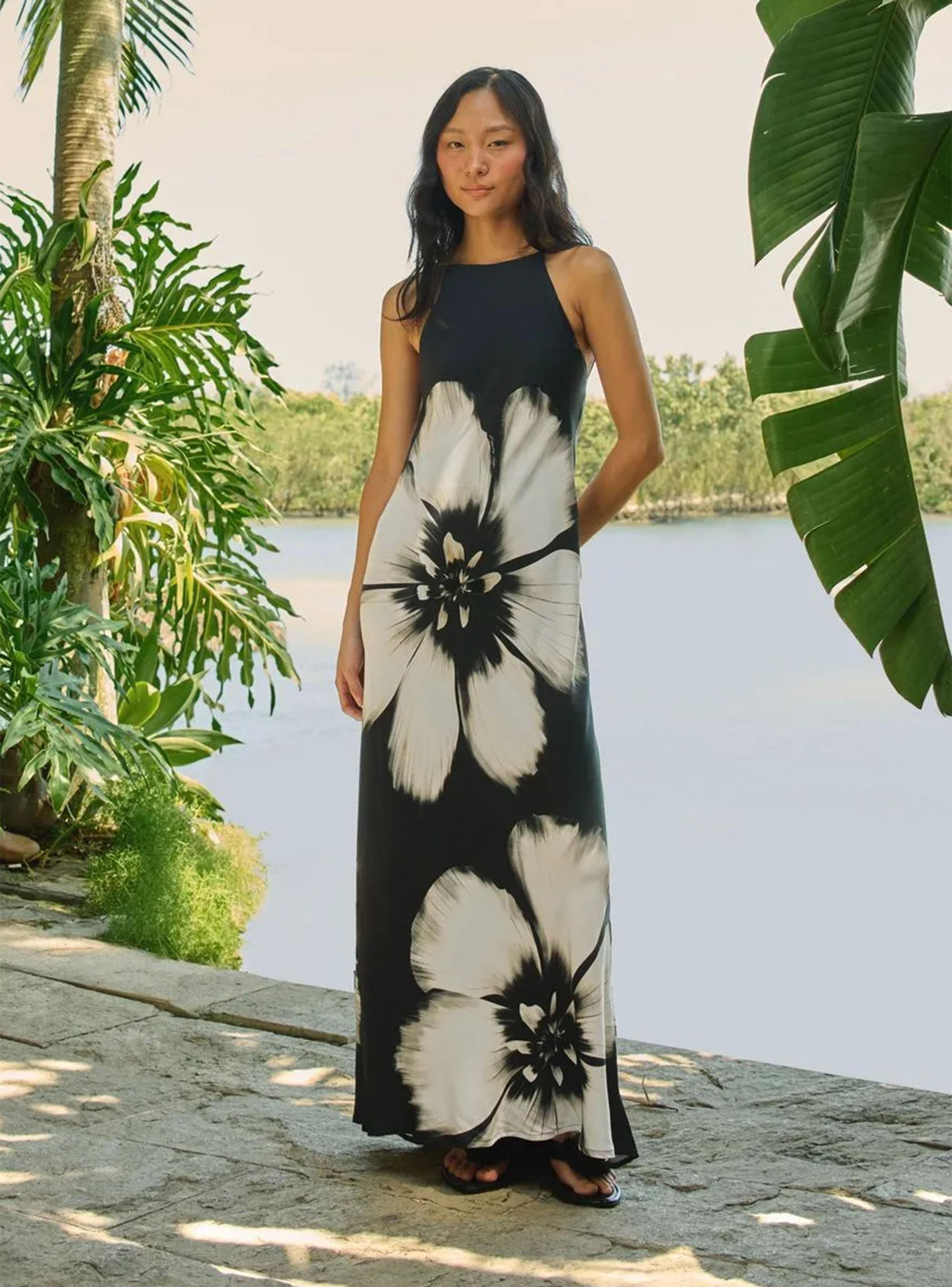 Vestido Midi Cuello Halter Diseño Flores-3