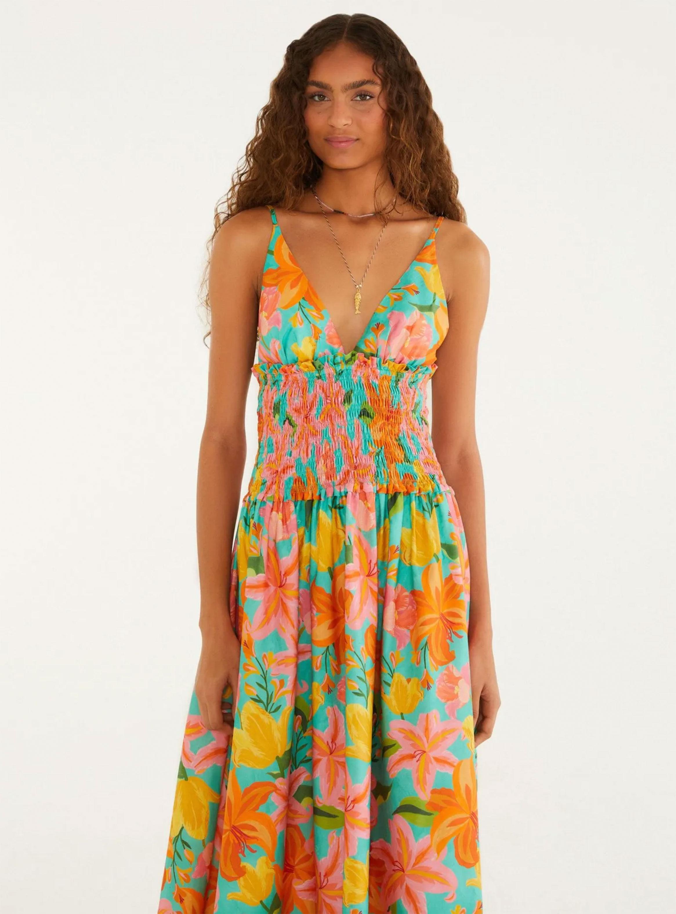 Vestido Escote V y Detalle de Panal-2