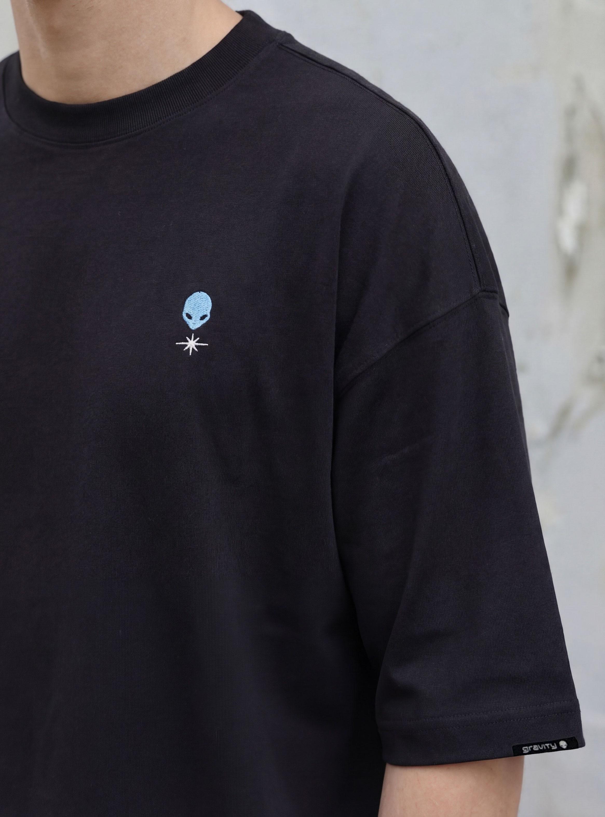 Polera Boxy Frase Back Print Turned Pain-3