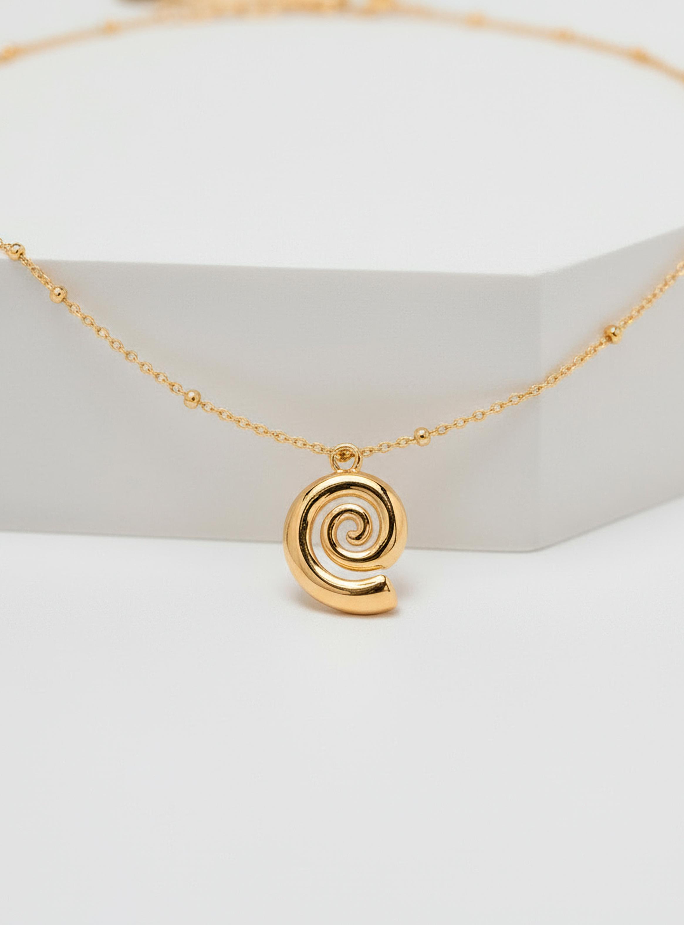 Collar con Caracola Tiare Colaboración María Pombo-1