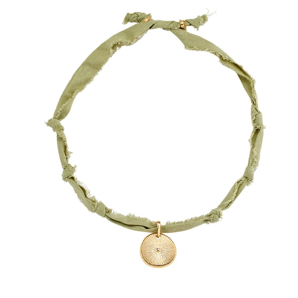 Collar Midi Medalla Caracola Tiare Colaboración María Pombo-3