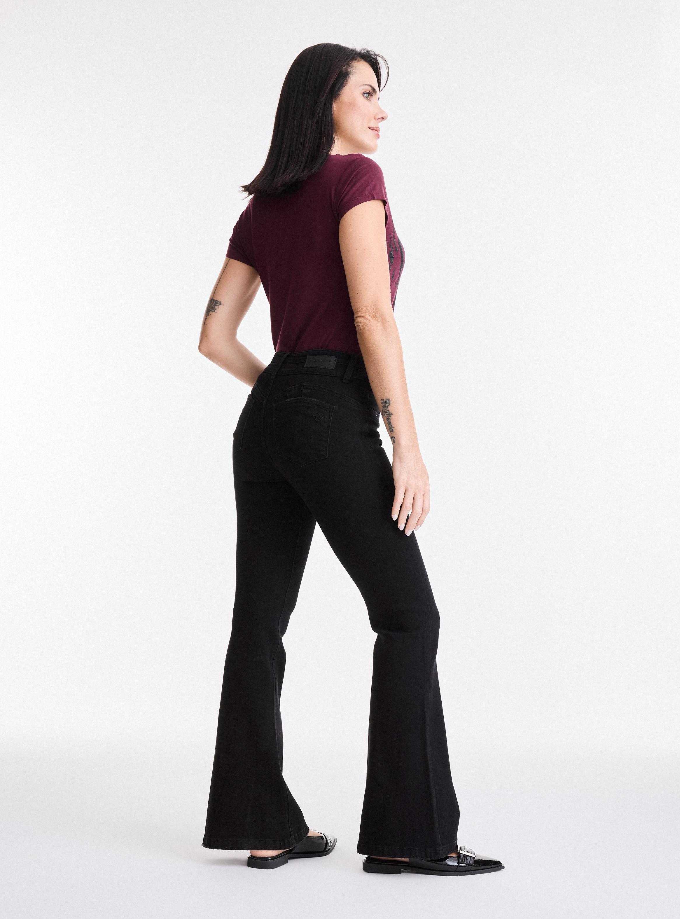 Jeans Básico Flare Push Up 2 Botones-5