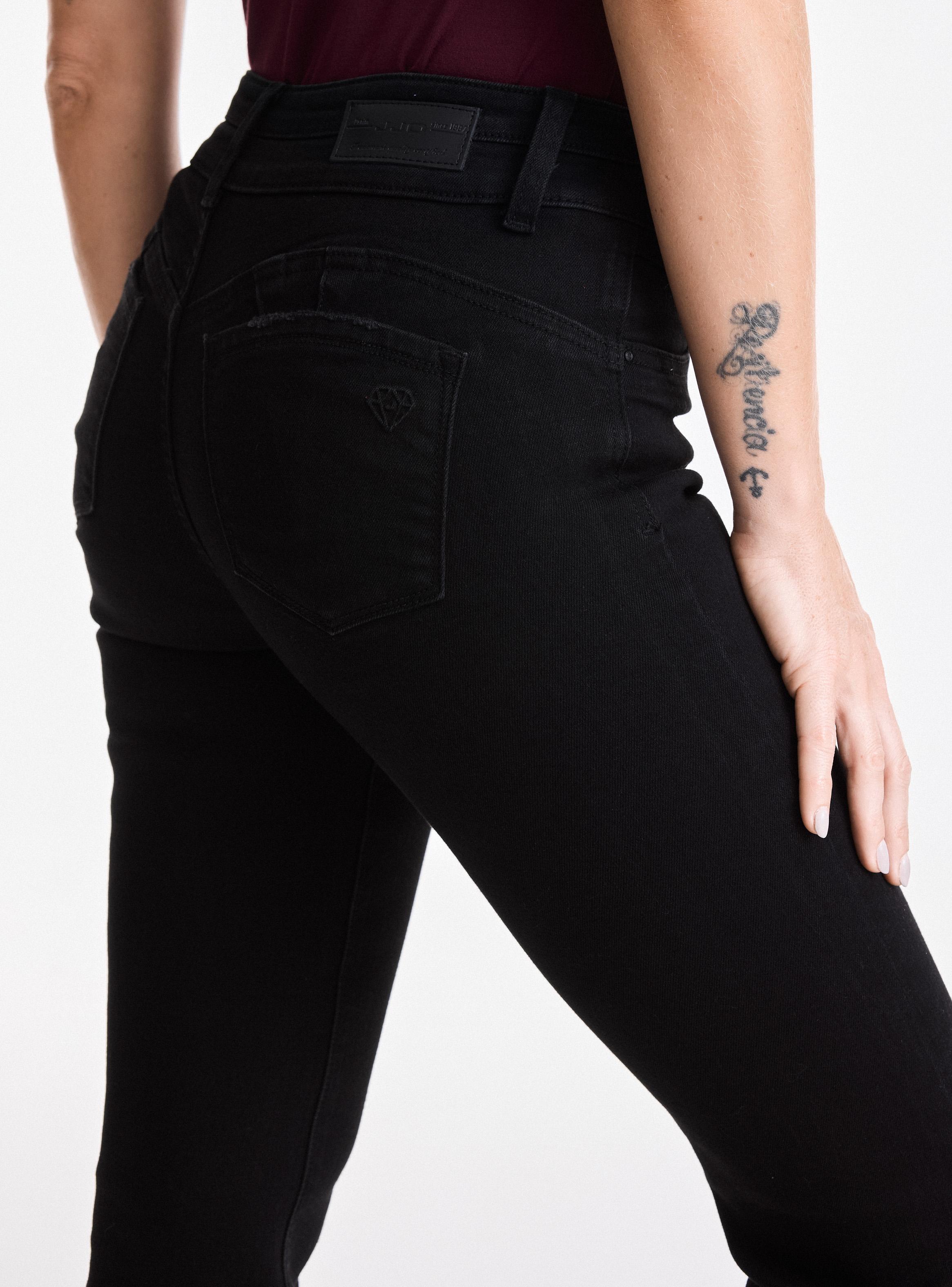 Jeans Básico Flare Push Up 2 Botones-3