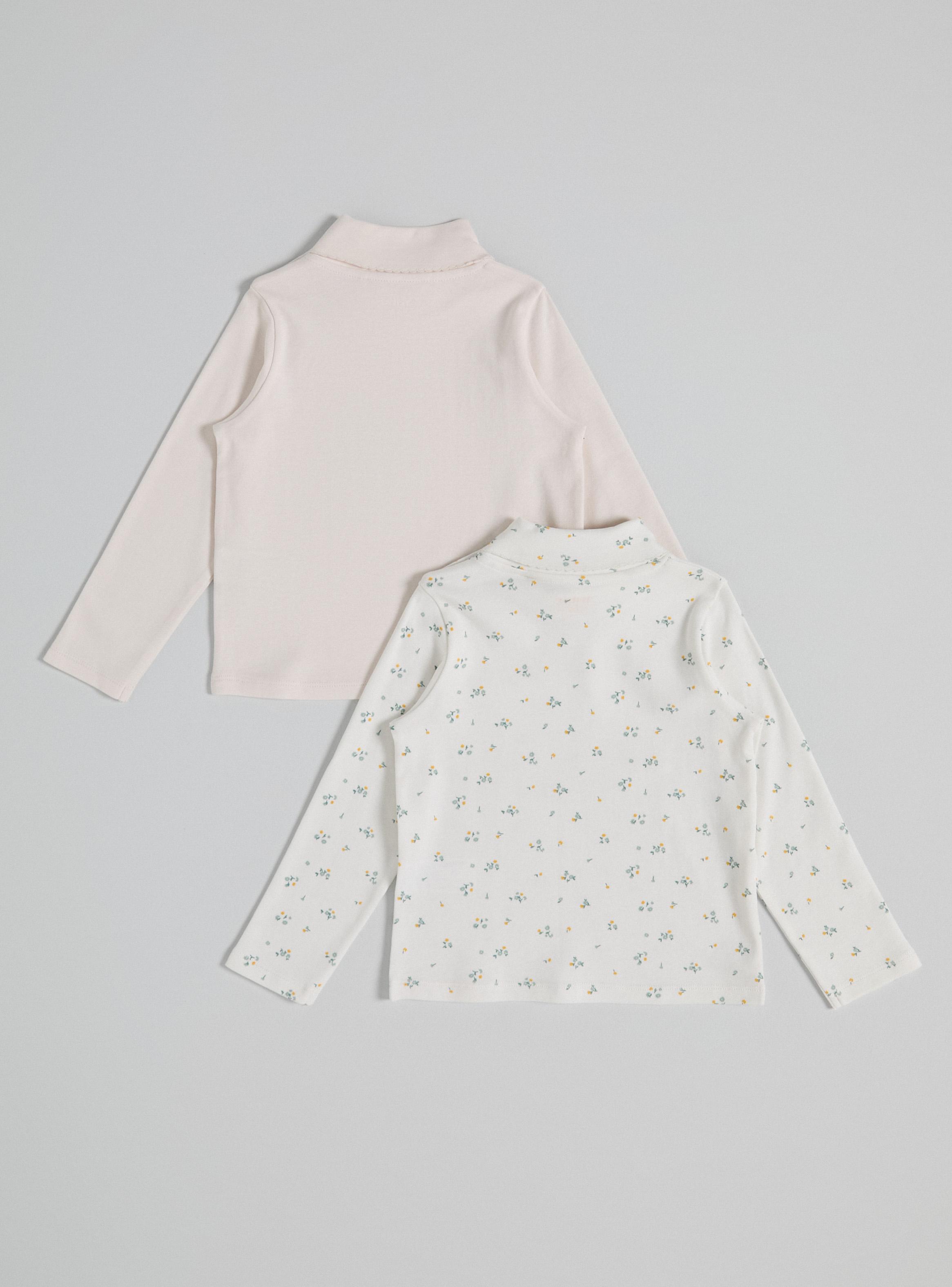 Polera Cuello Alto Liso y Estampado-2