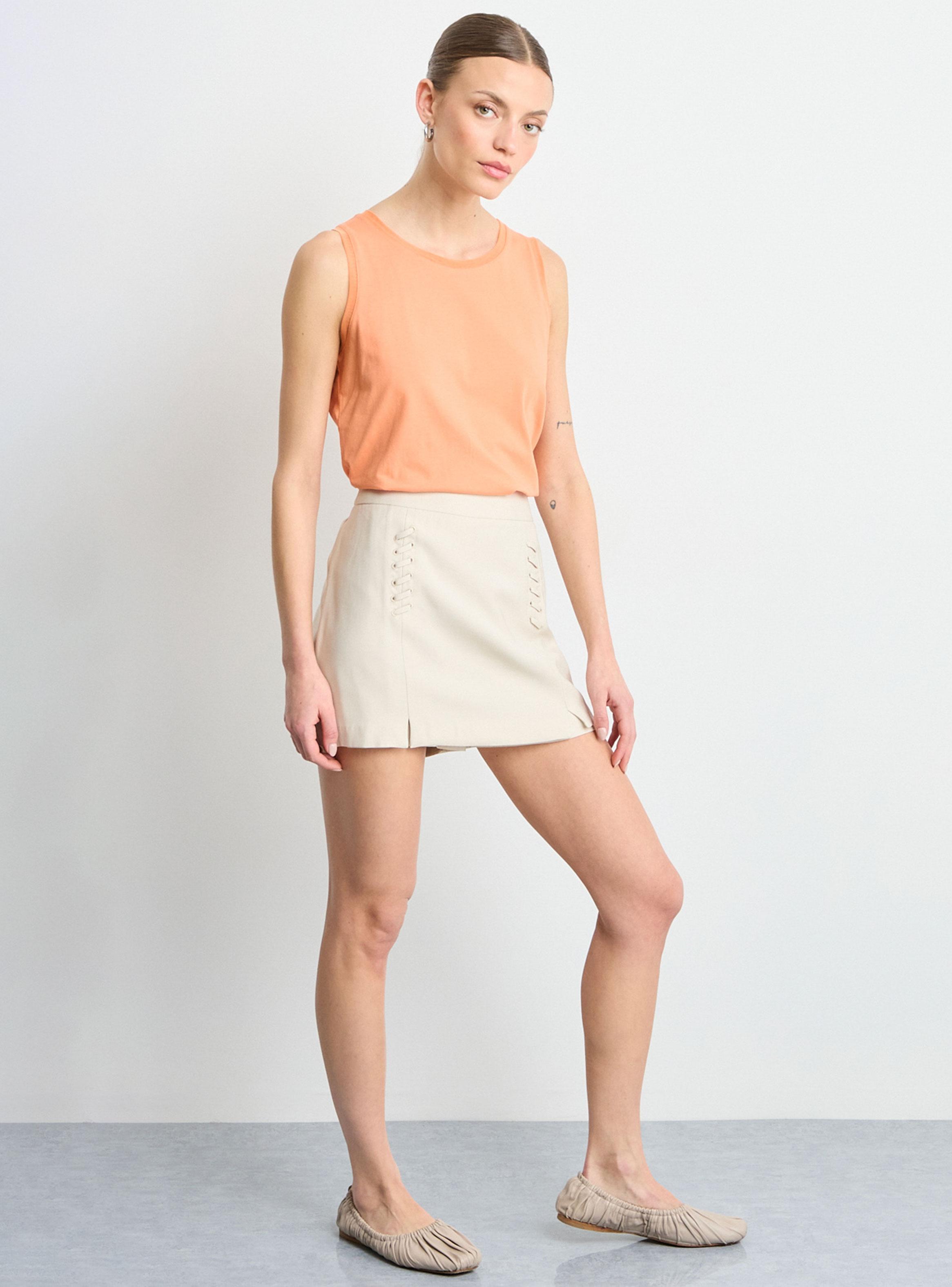 Short Liso Regular Fit de Tiro Alto-3