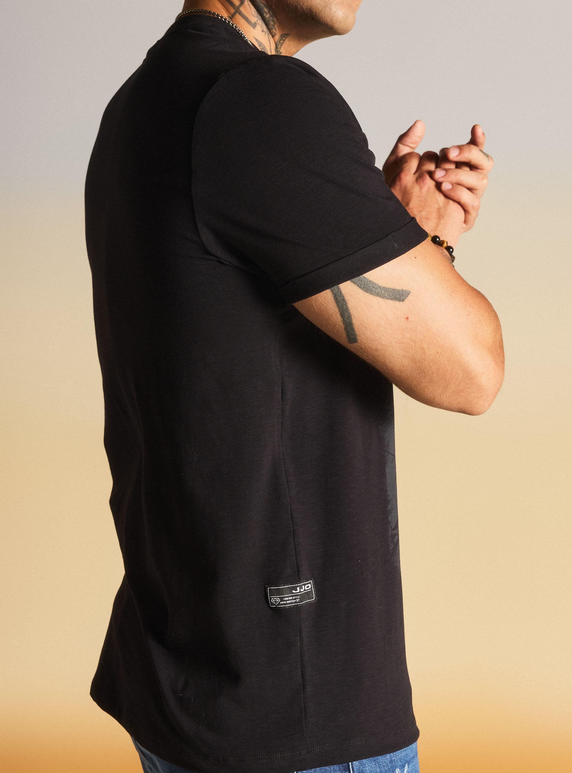 Polera Estampado Frontal-3