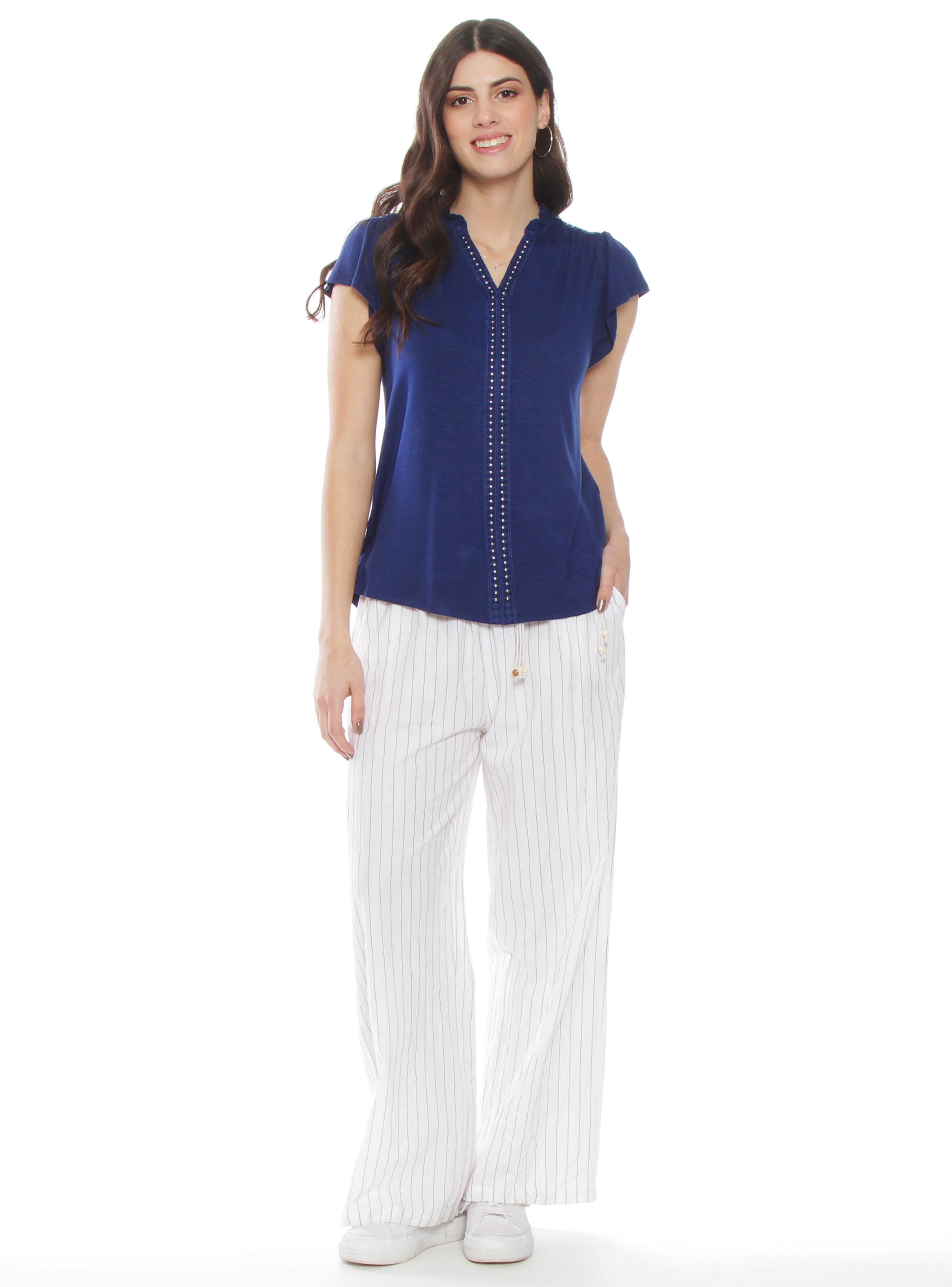 Polera Manga Corta Sólido Escote V con Aplicación-3