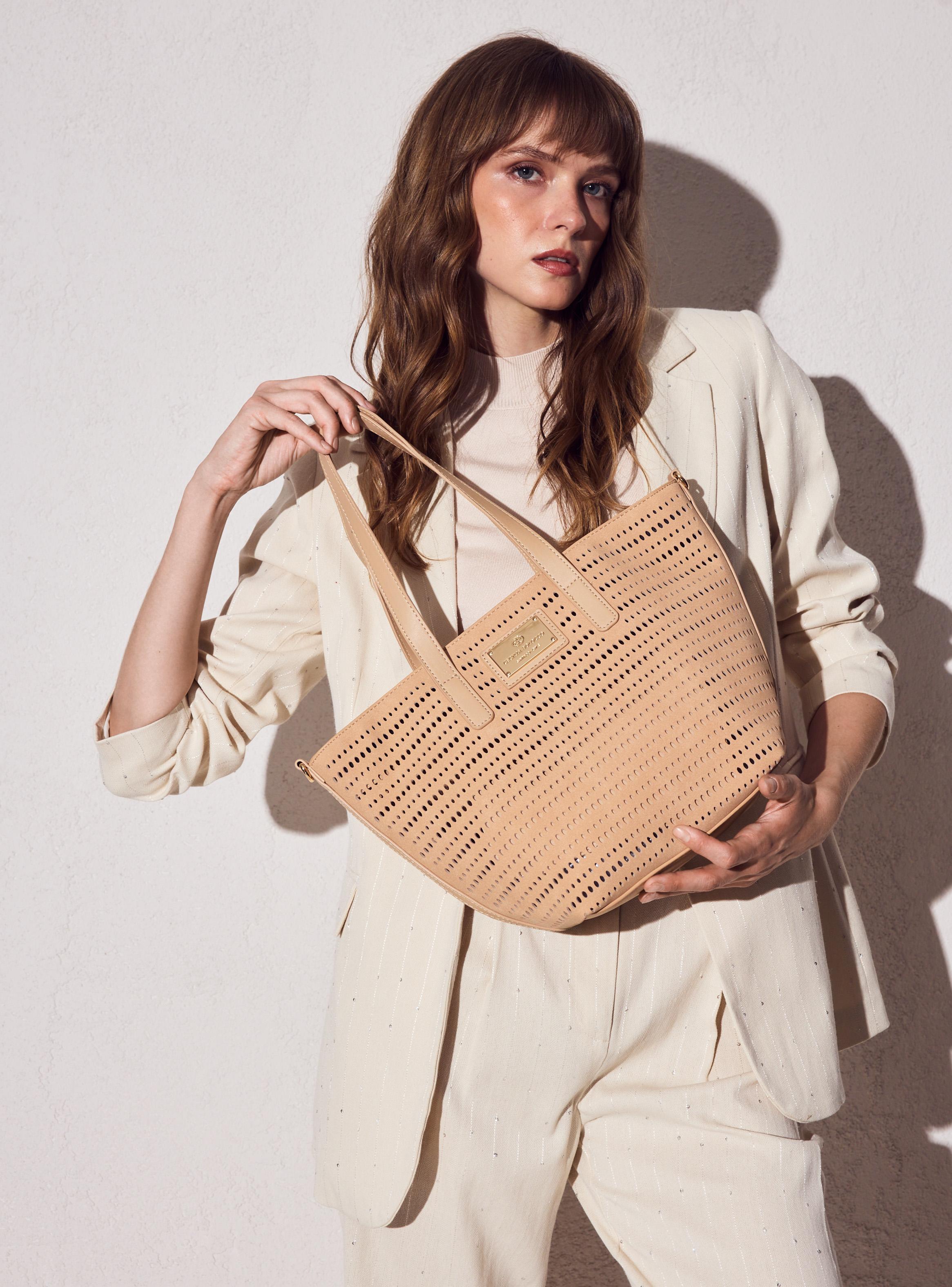 Cartera de Hombro Láser Cut-5