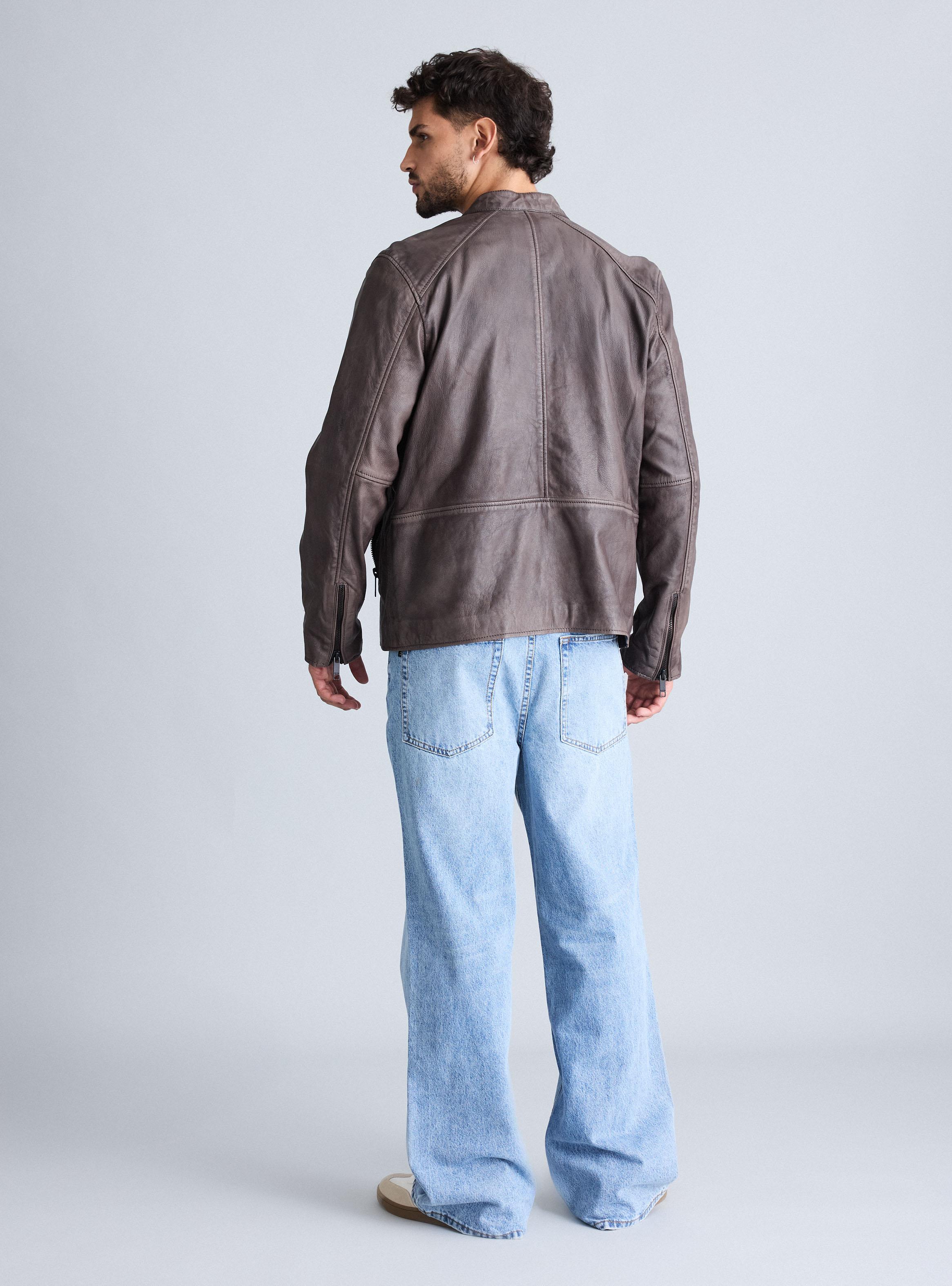 Chaqueta Cuero Clásico Cuello-5