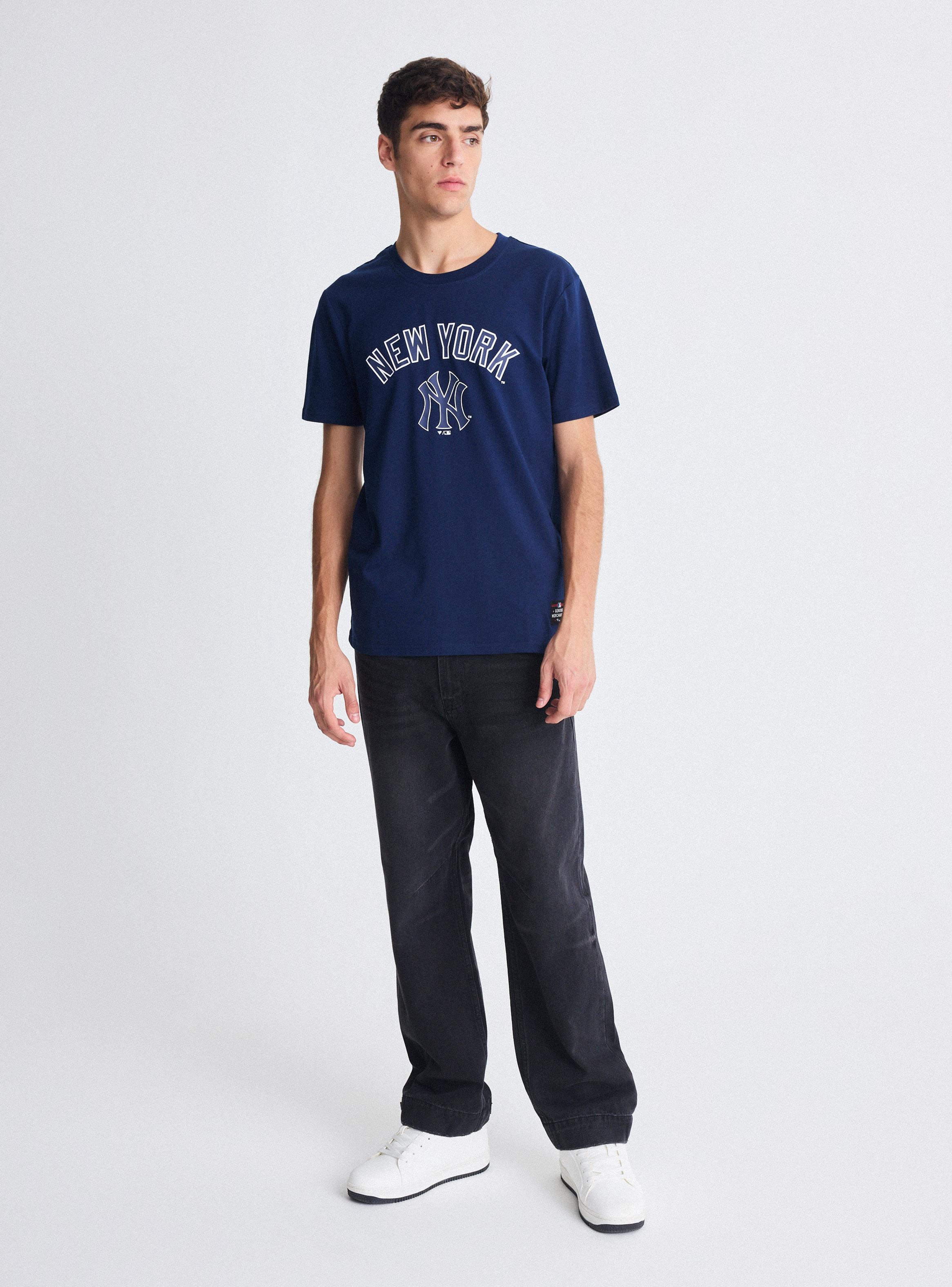 Polera Yankees Script Logo-4