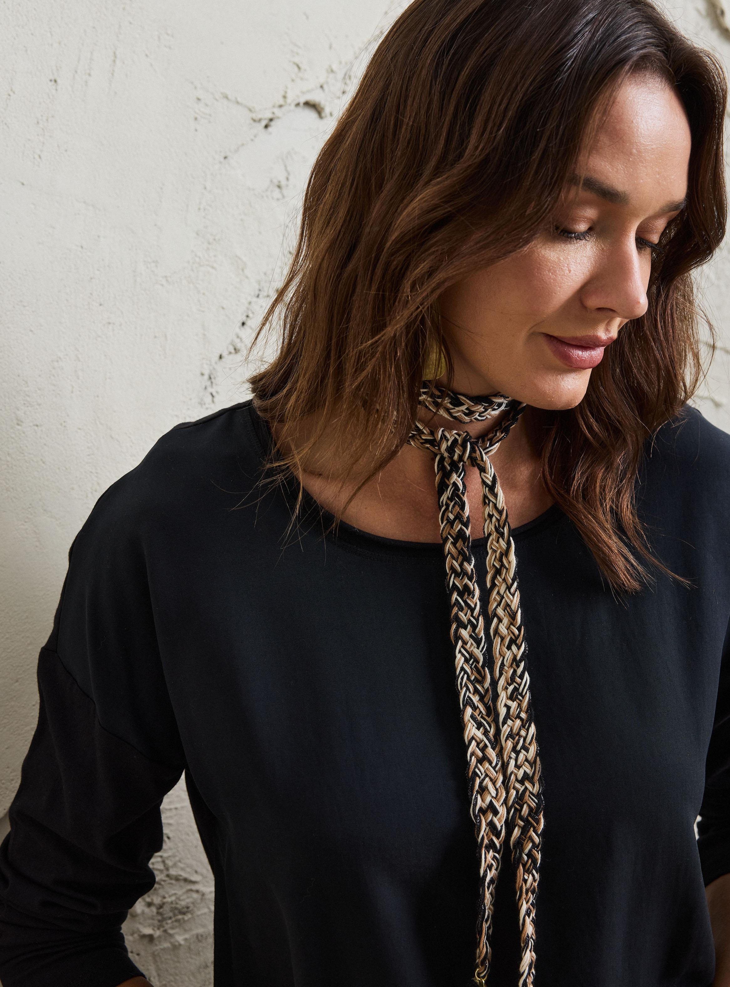 Polera Cuelllo con Tela Enrollada-2