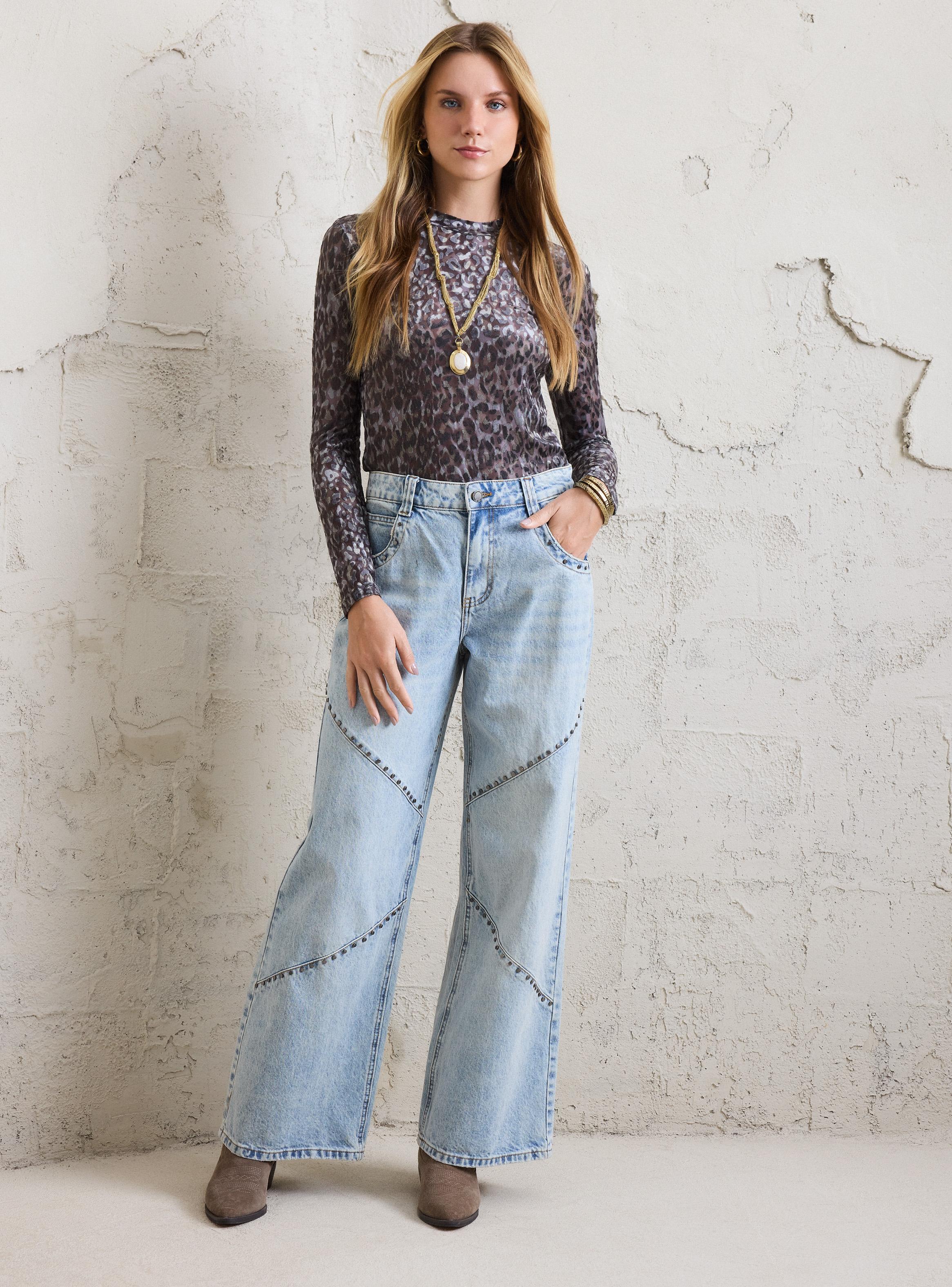 Polera Cuello Mock Estampada y Diseño en Terciopelo-4