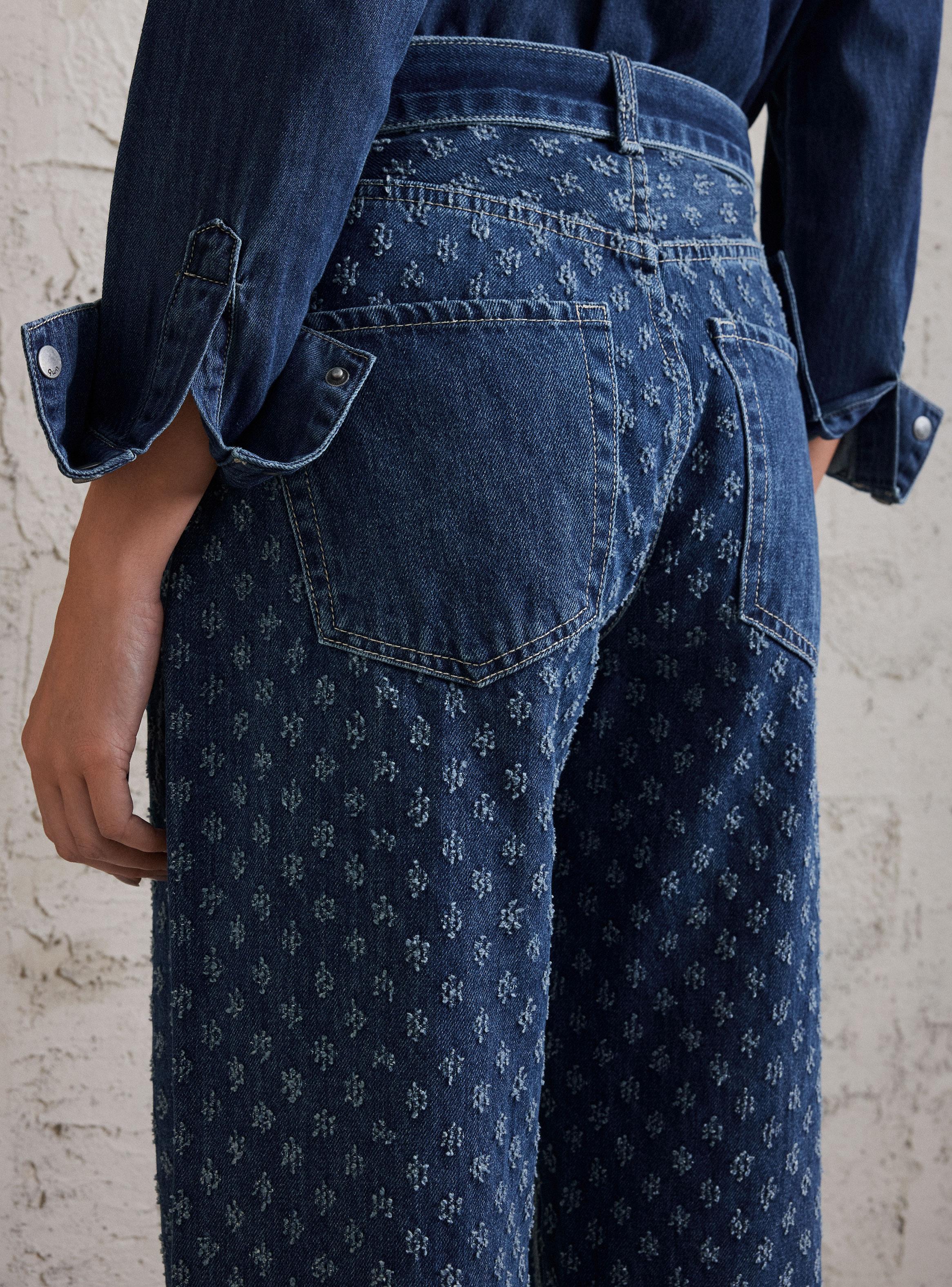 Jeans Denim Textura Desagujada y Bolsillo-3