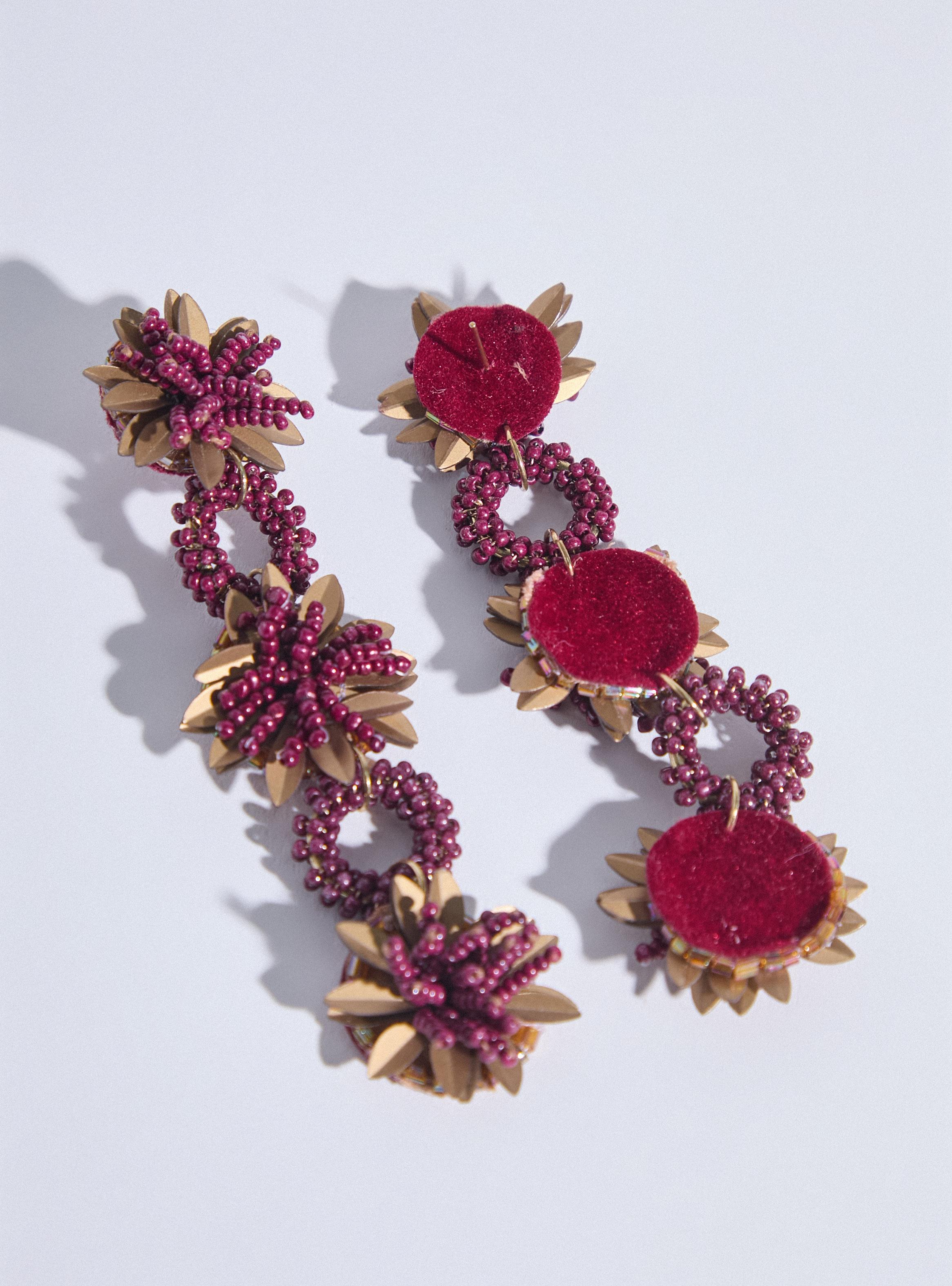 Aros Cascada de Mostacillas Diseño Flor-3