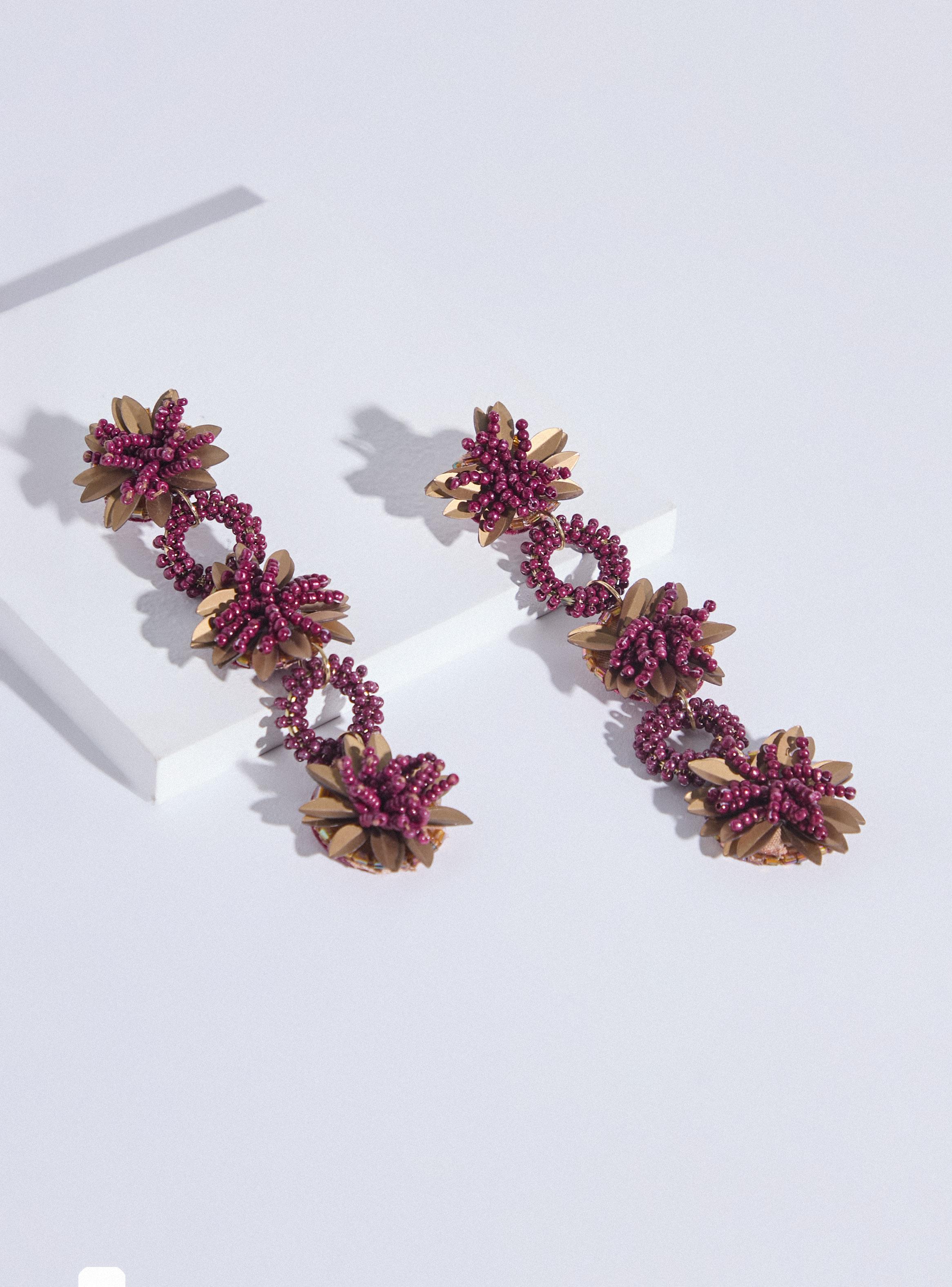 Aros Cascada de Mostacillas Diseño Flor-2