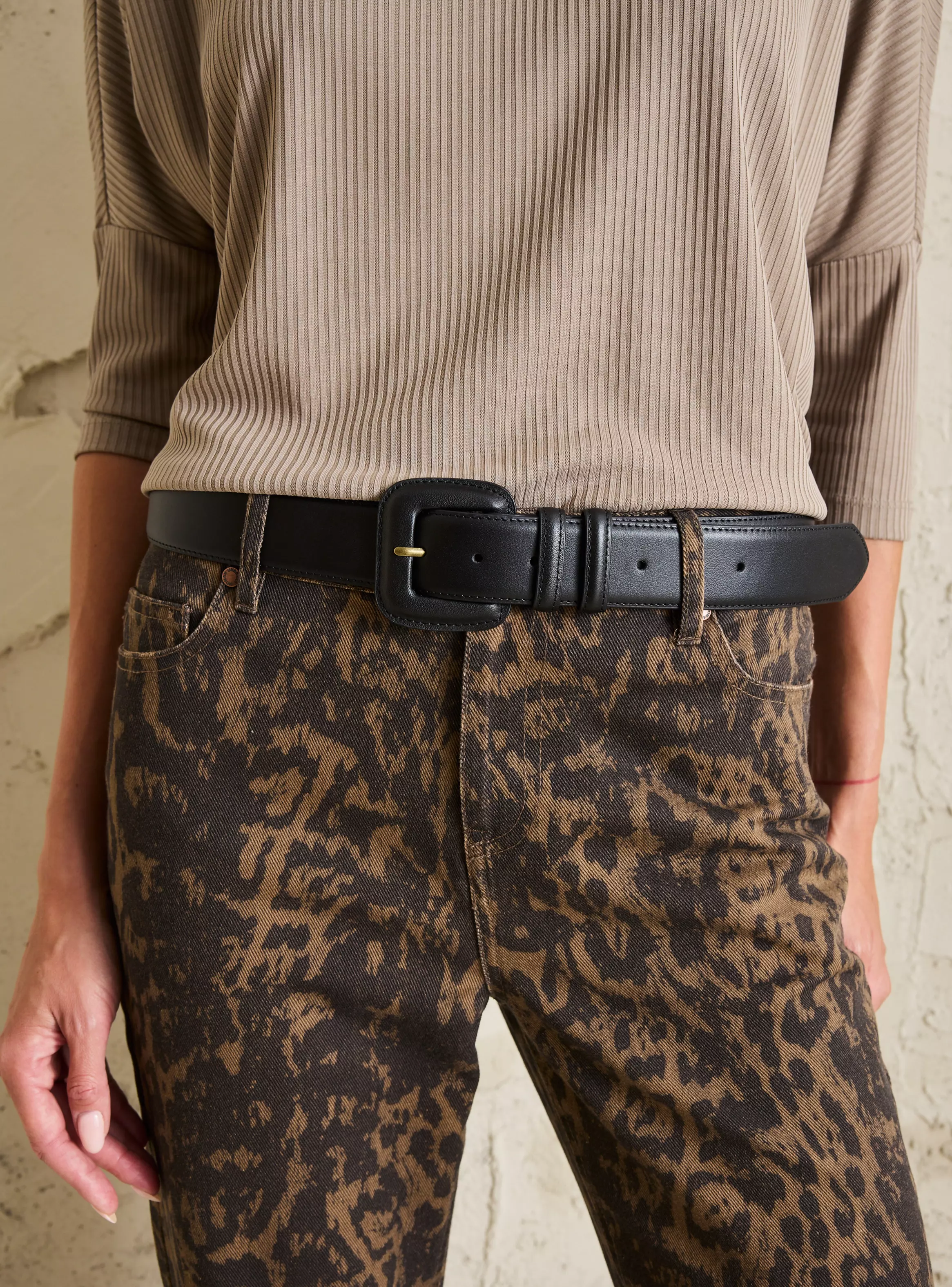 Cinturón Básico con Hebilla Forrada Cuero-4