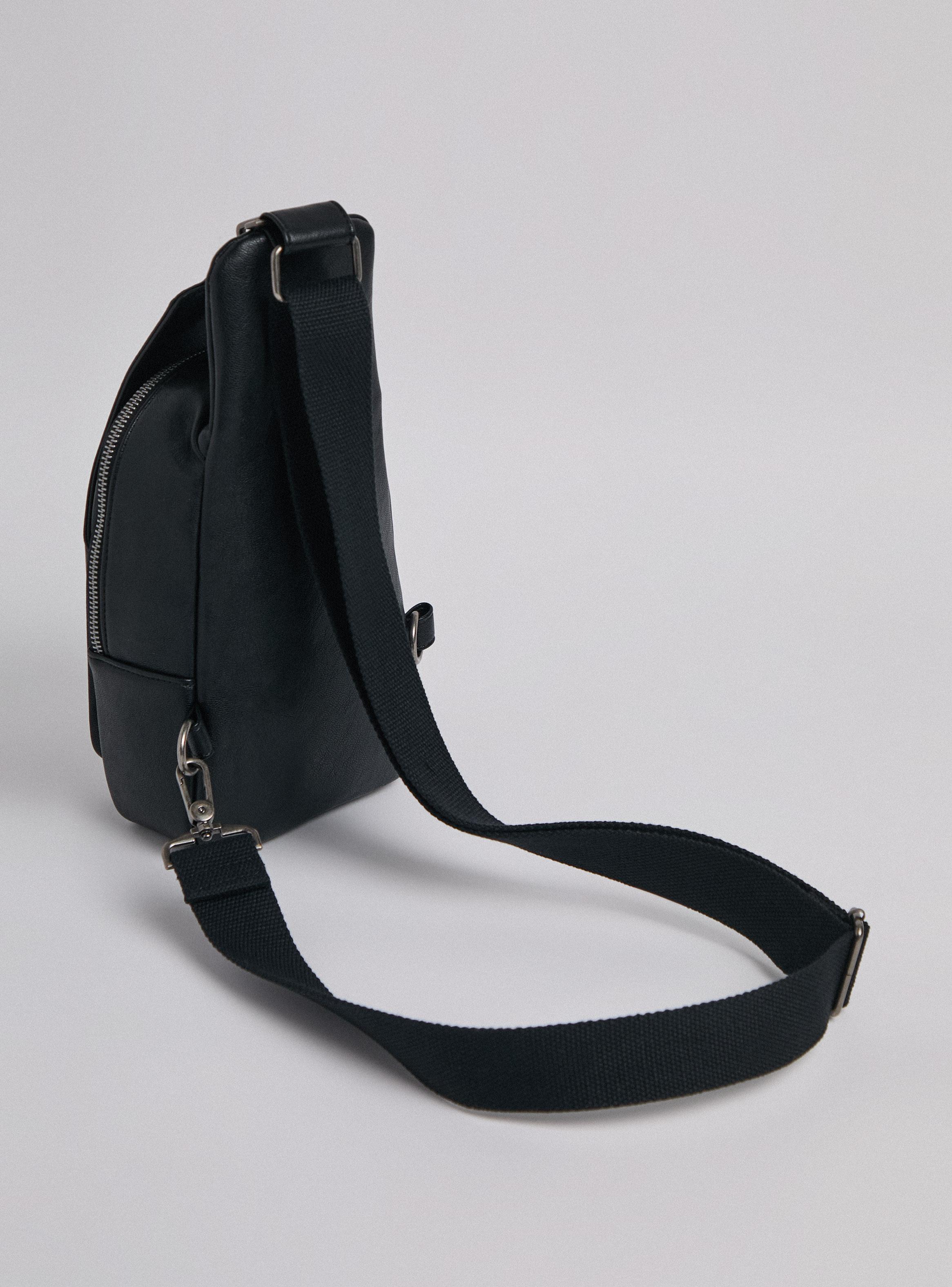 Cartera Tipo Sling con Cierre y Bolsillo Frontal-4