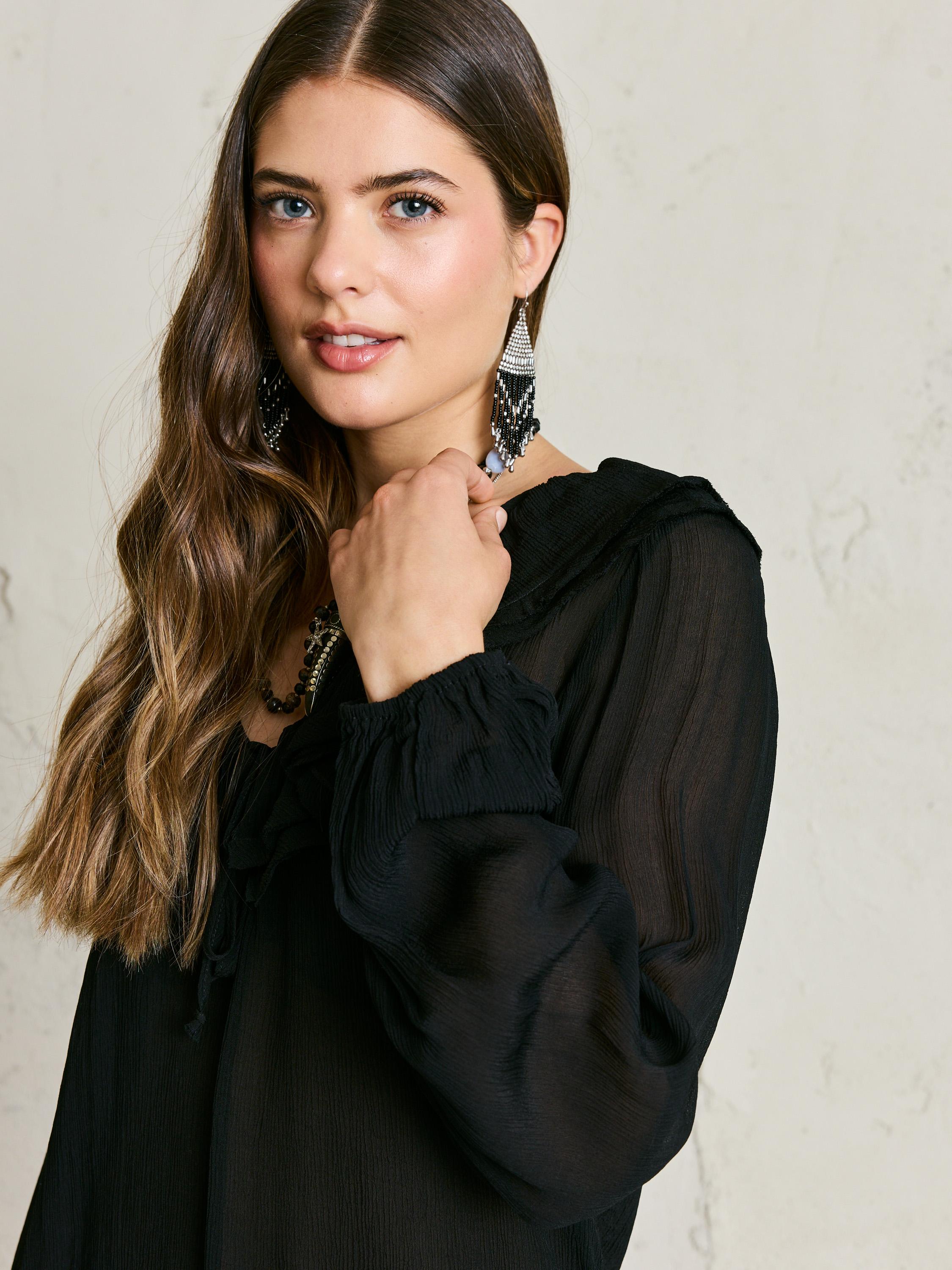 Blusa Volantes en Escote-3