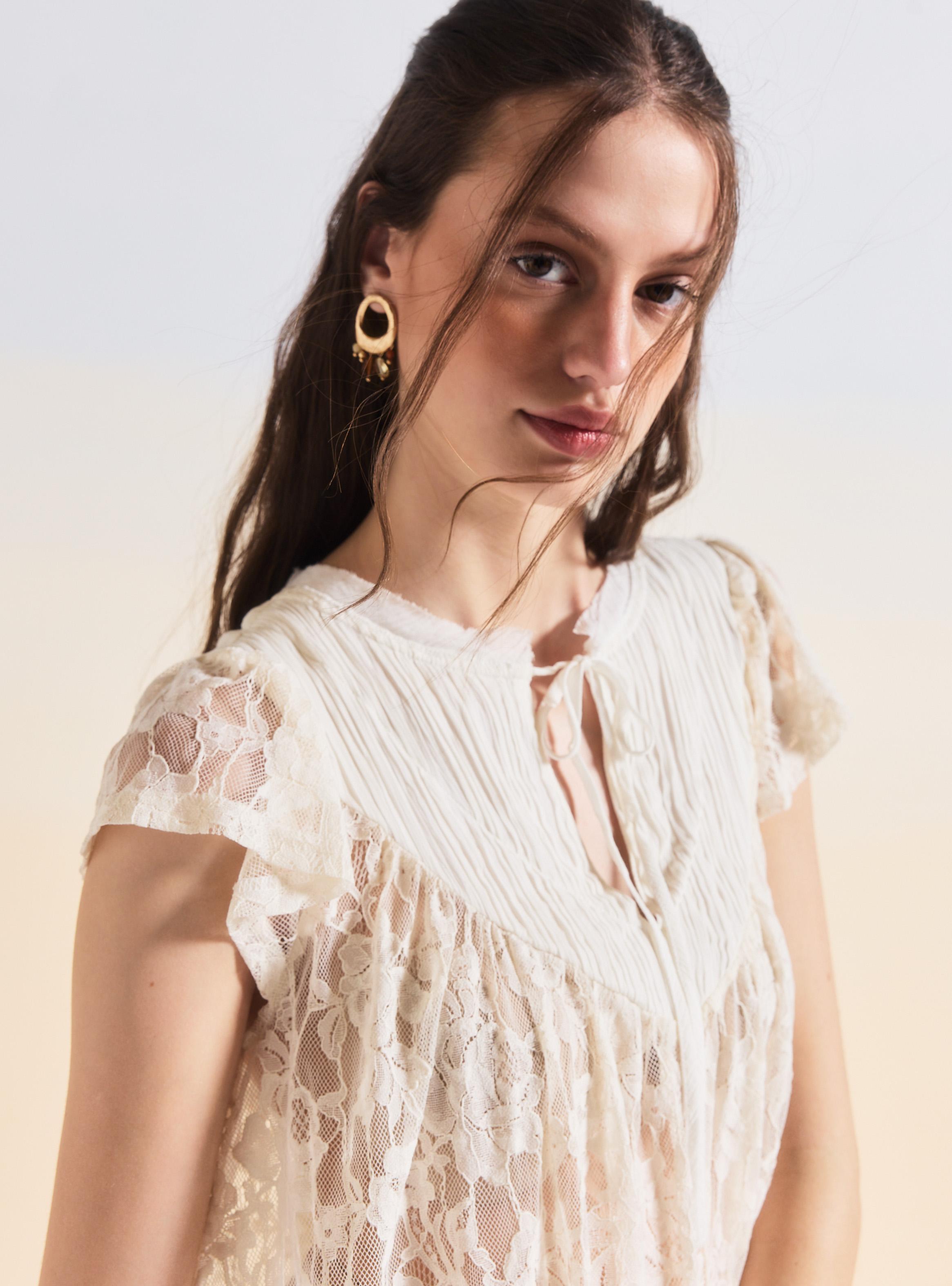 Vestido Plisado con Encaje Oversize Festival-2