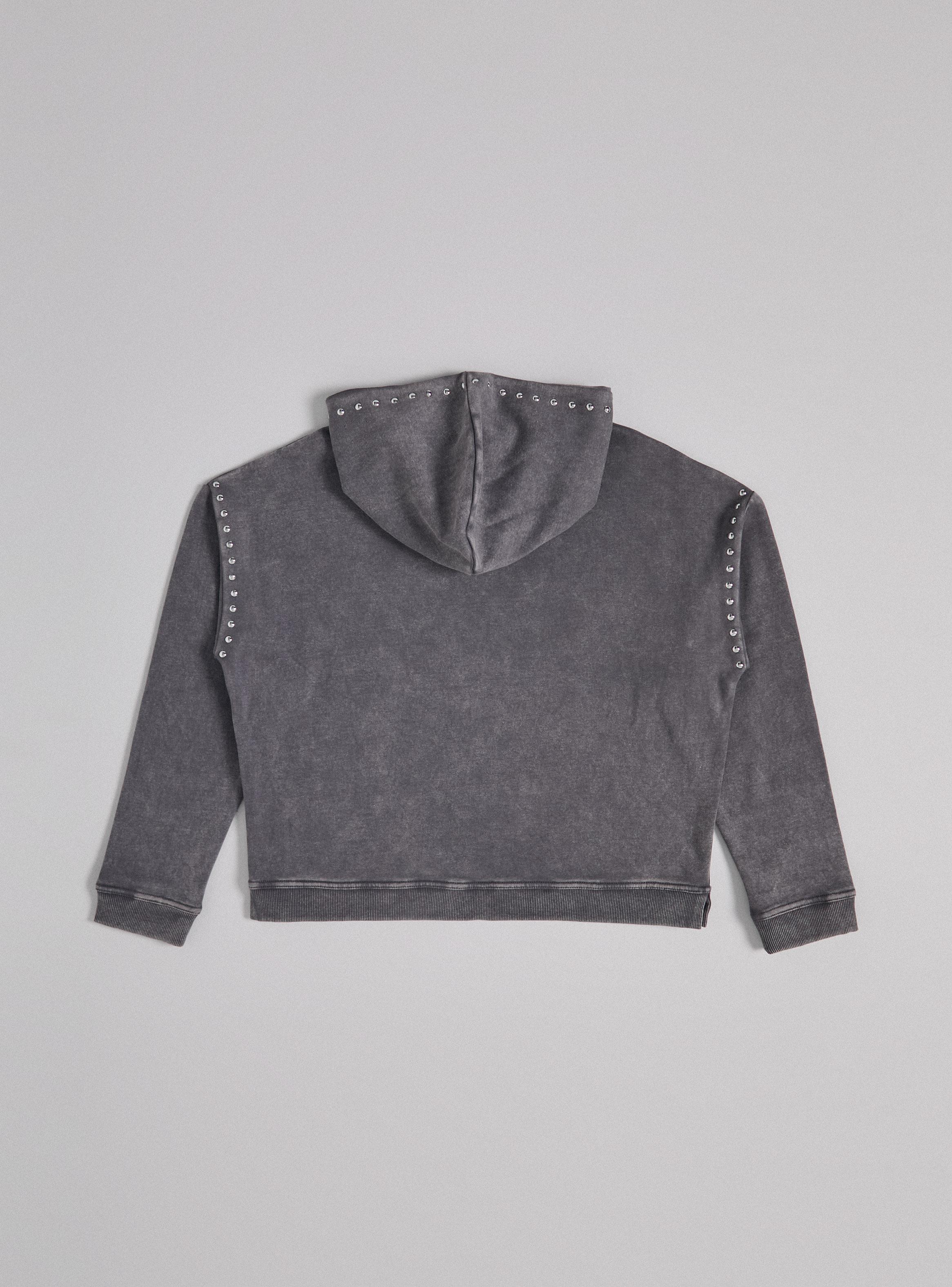 Polerón con Capucha y Tachas-2