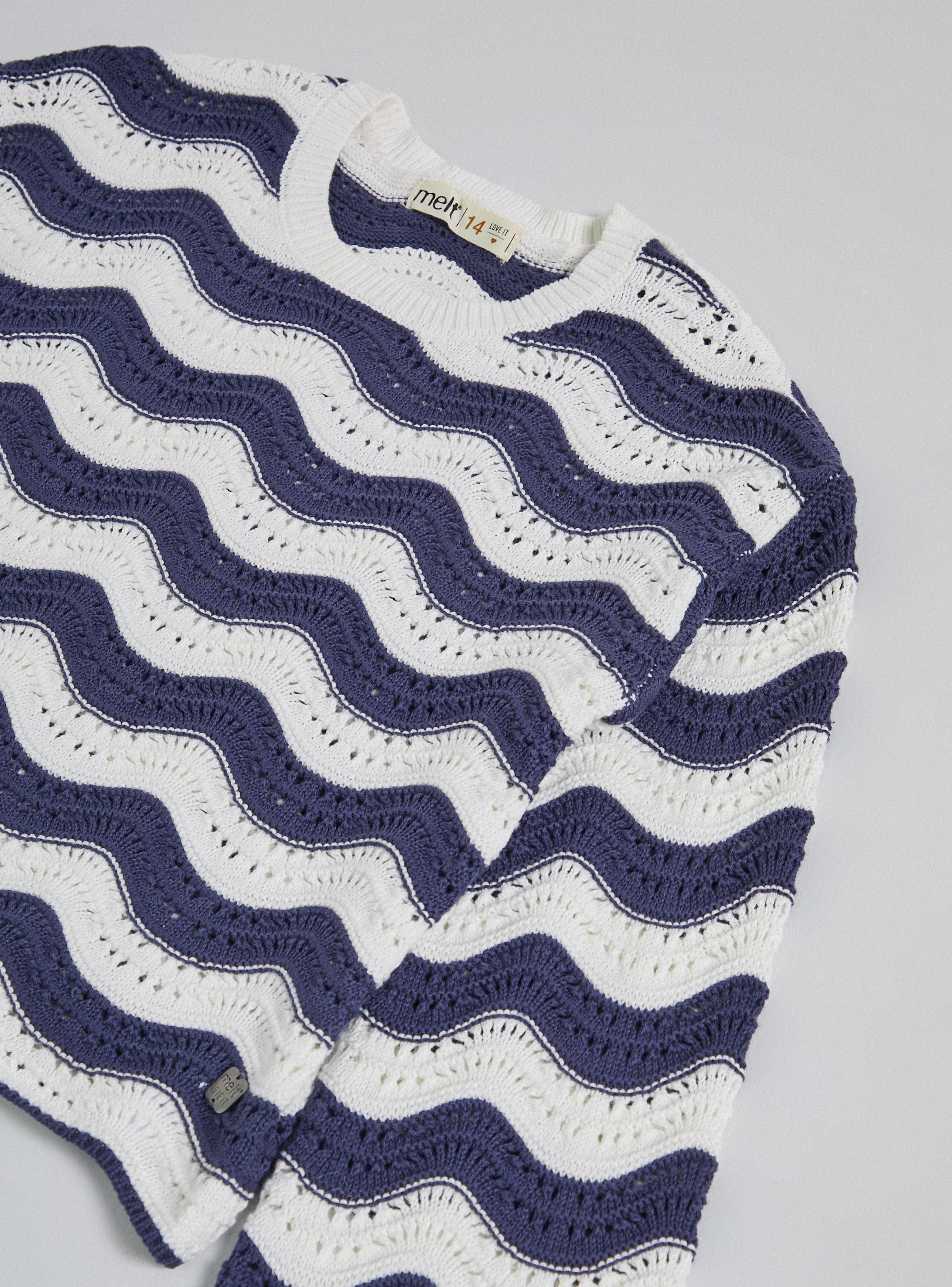 Sweater Calado Ondas con Mangas Campanas-3