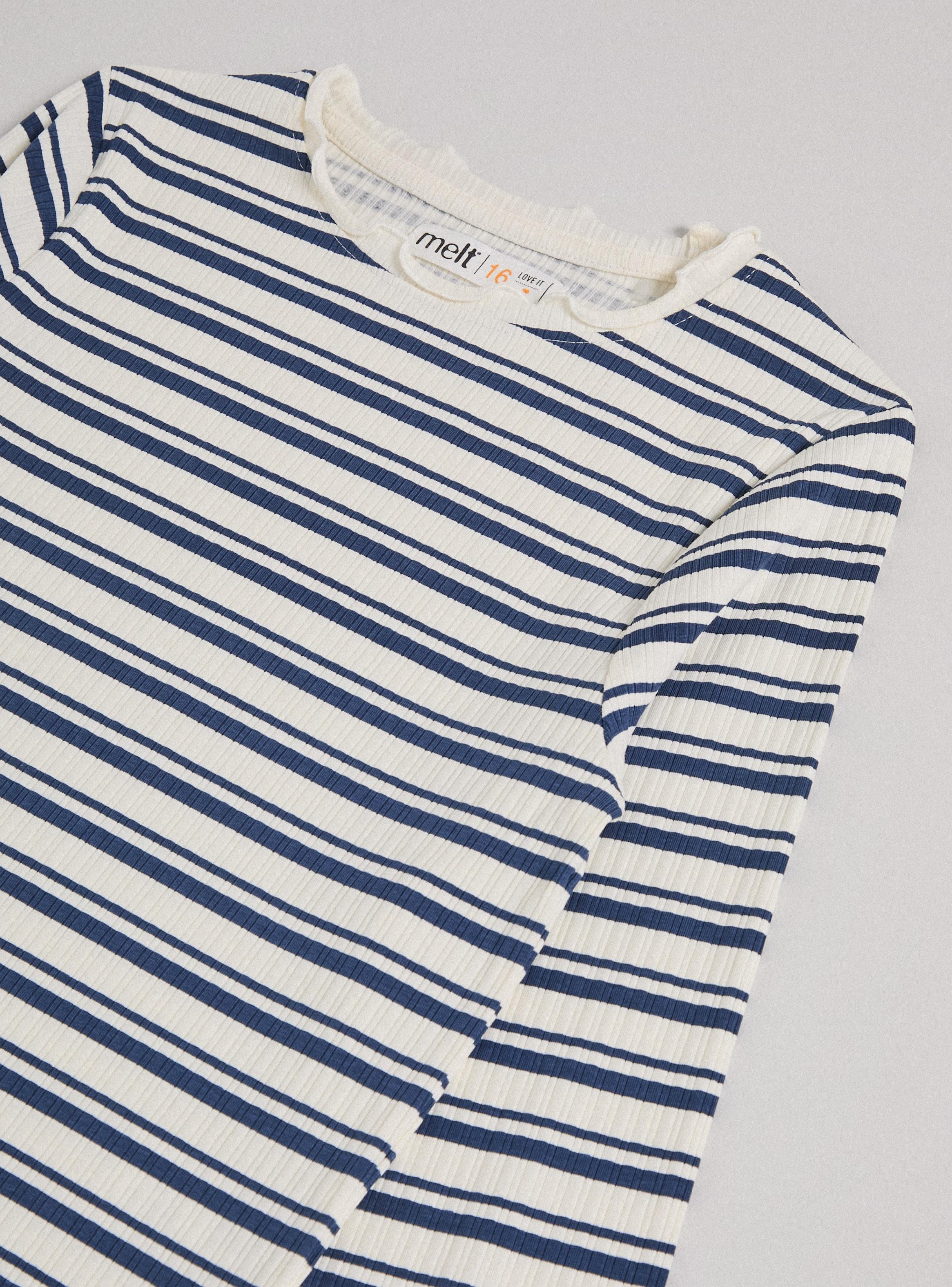 Polera con Detalles Rule-3