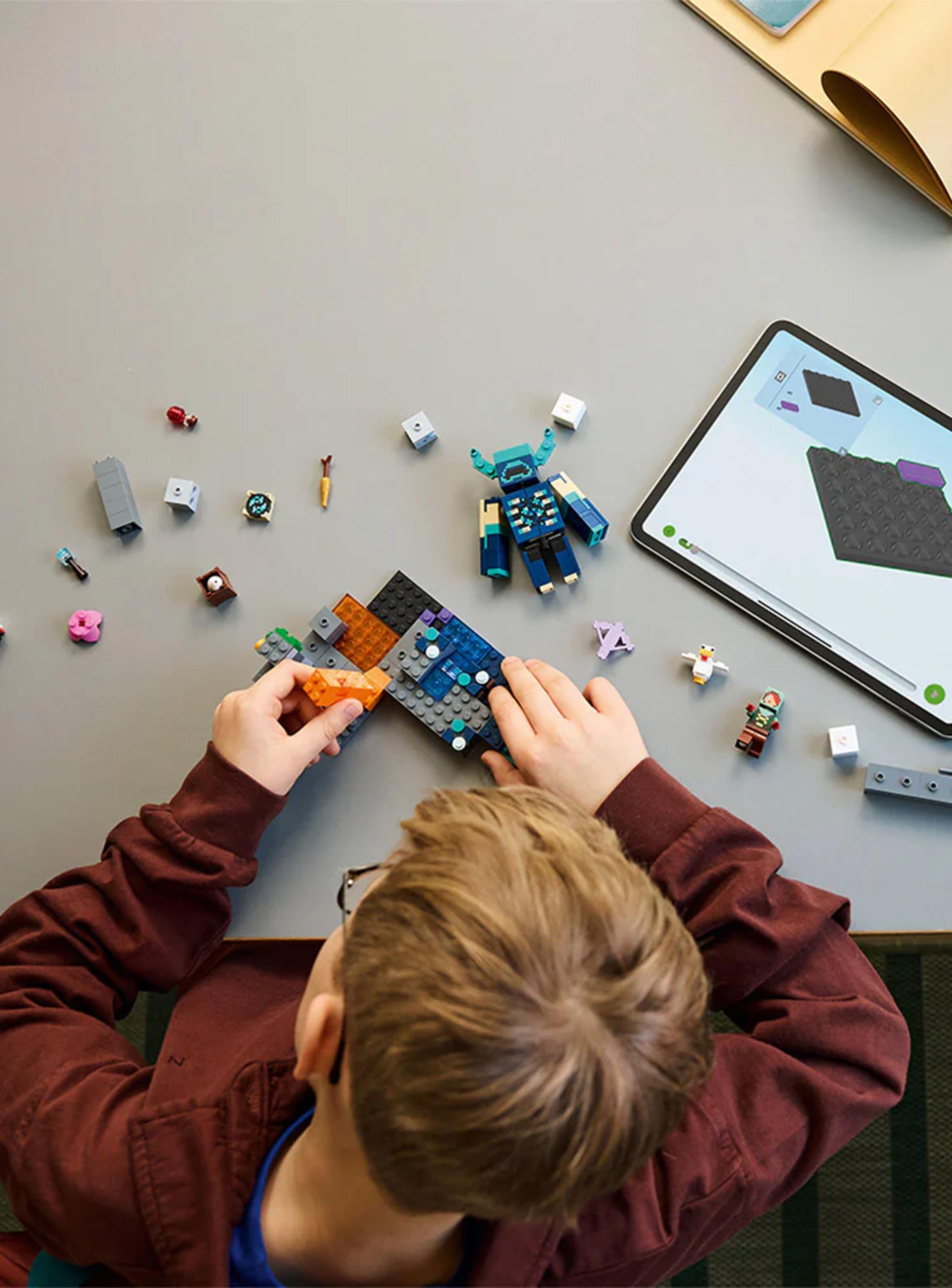 Lego Minecraft El Encuentro con el Custodio-3