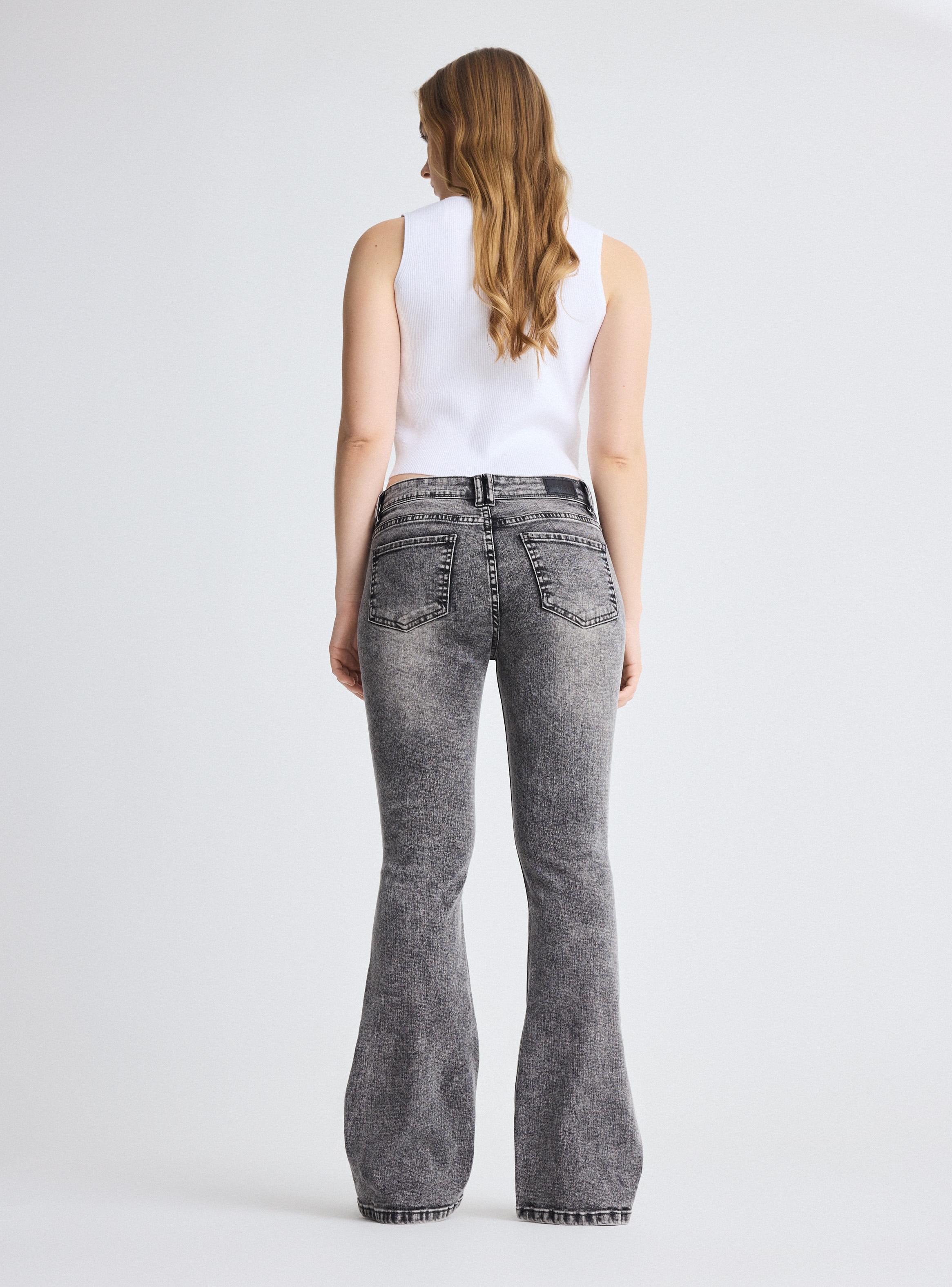 Jeans Fit Flare Tiro Bajo-5