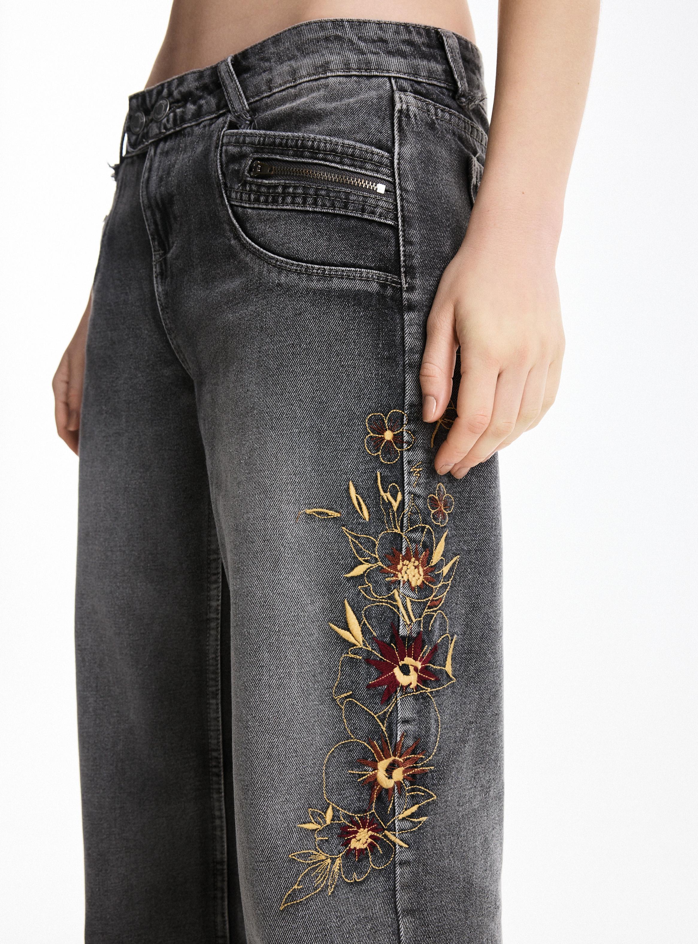 Jeans Pretina Pasada con 2 Botones-2