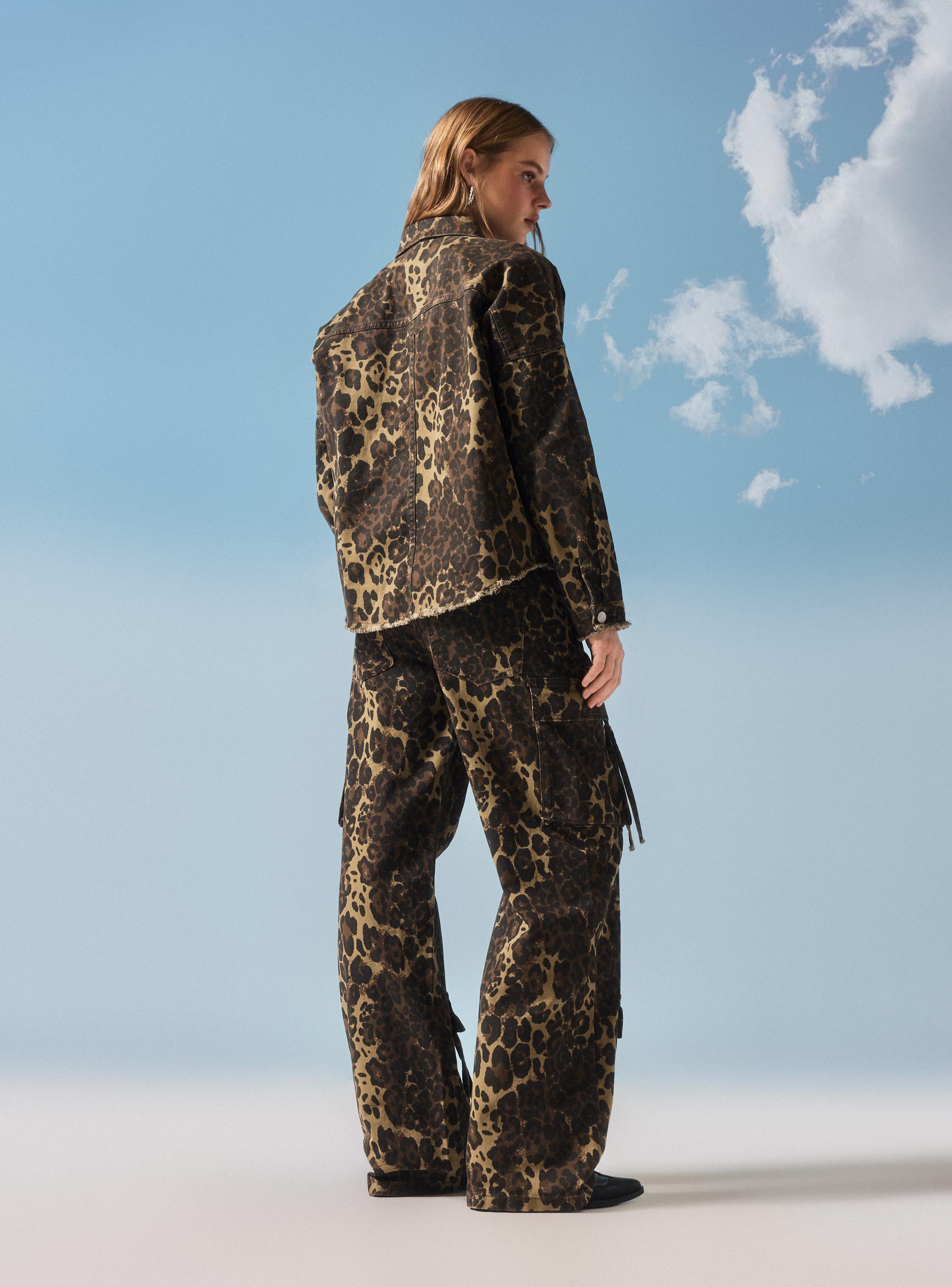 Chaqueta Wide Leg Estampado-5