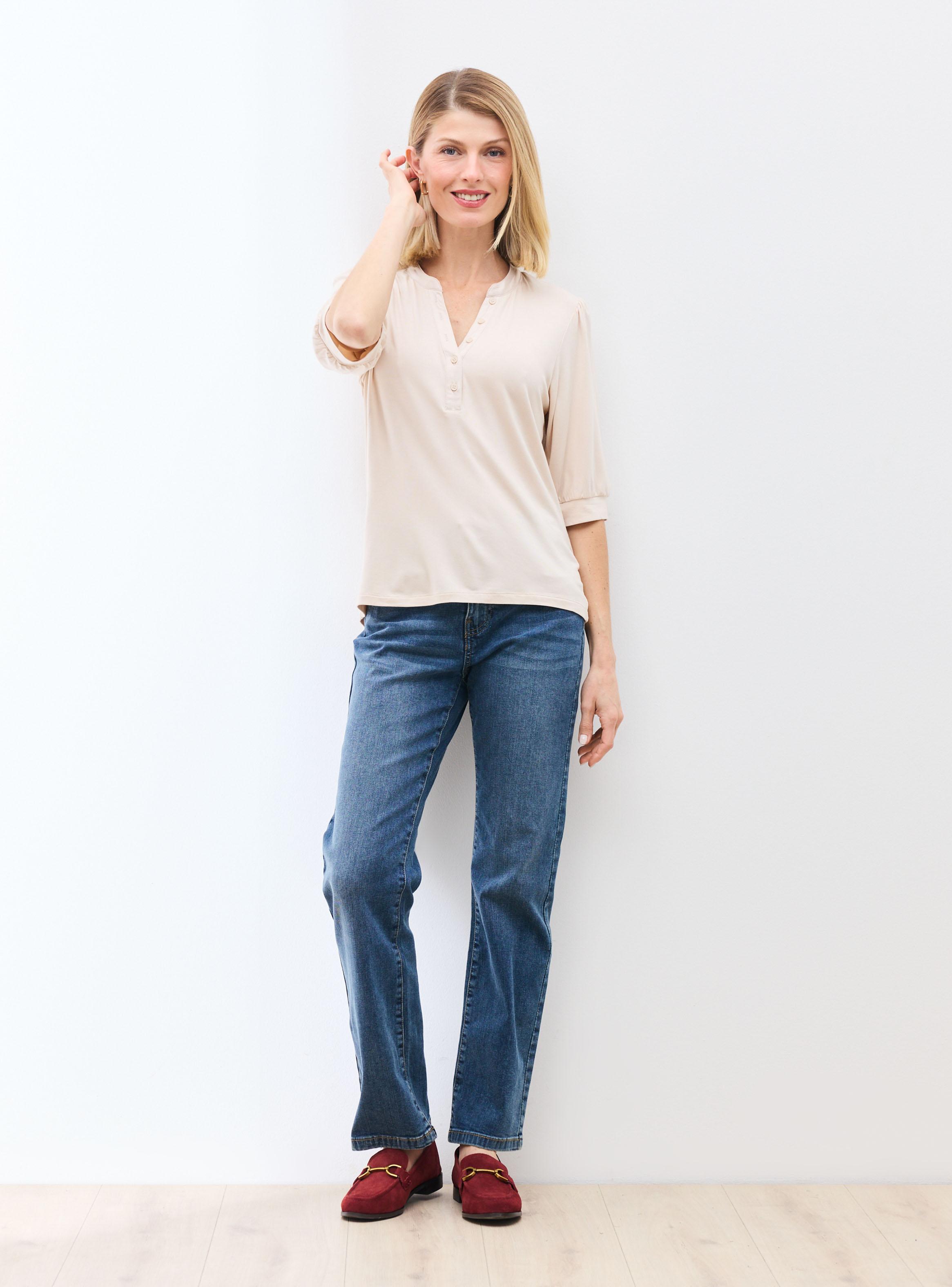 Polera con Detalle de Tela Satinada en Cuello-4