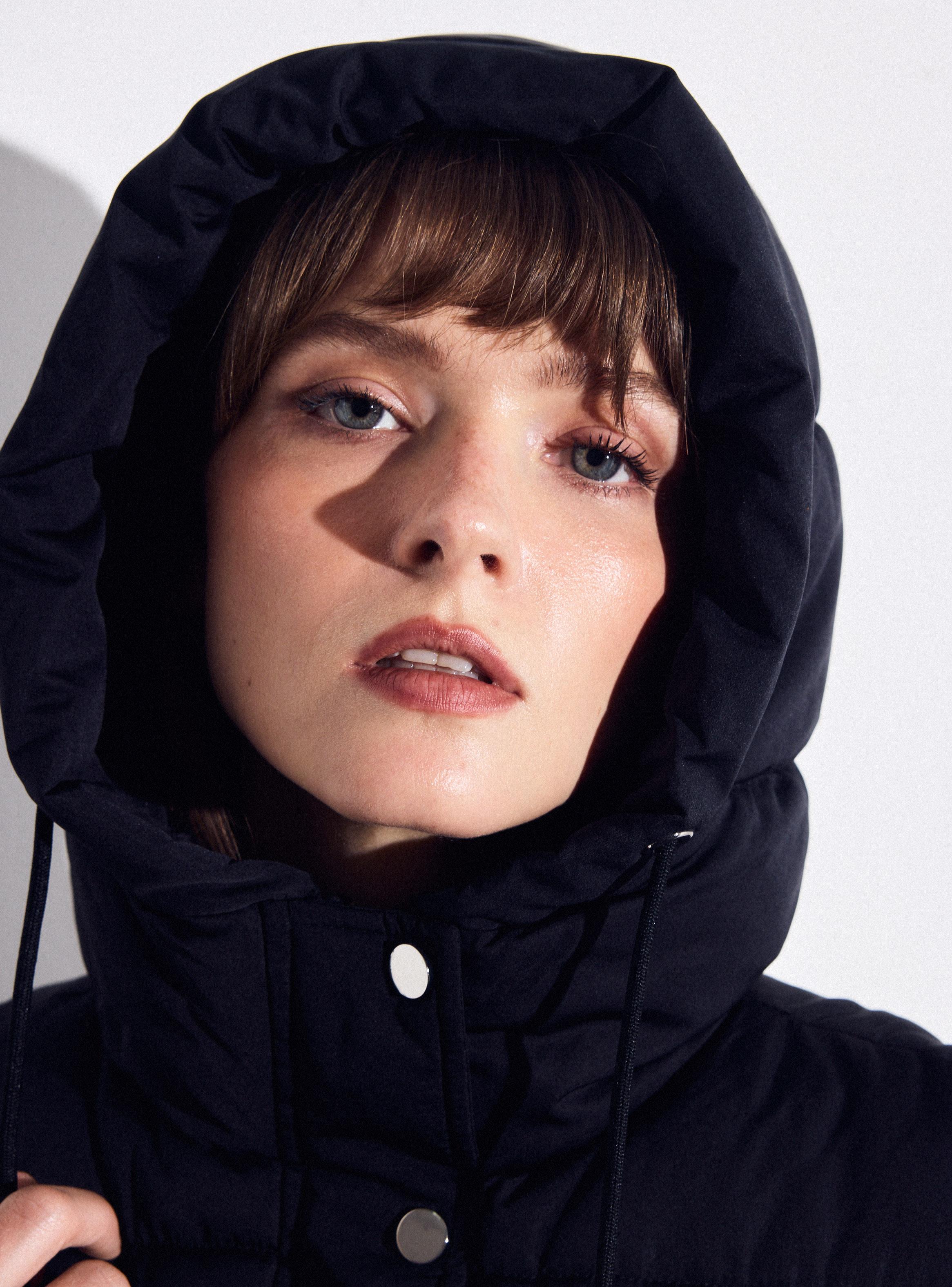 Parka sin Mangas Larga con Gorro-3