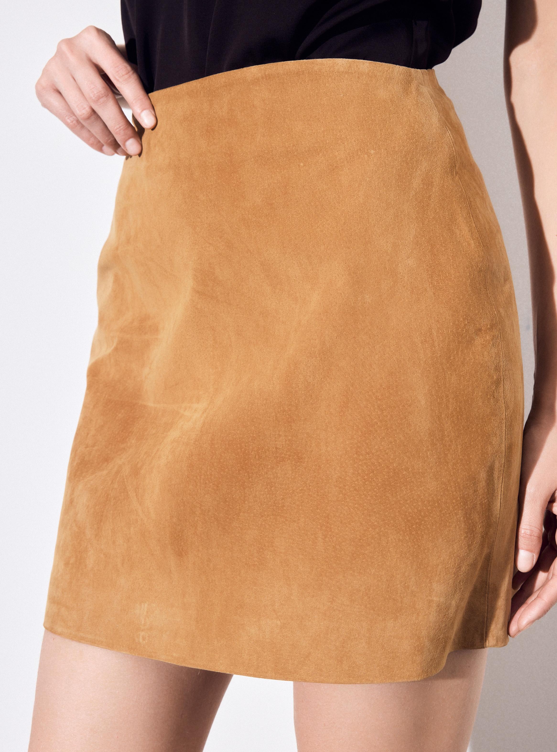 Falda Corta Cuero Pigsplit-2