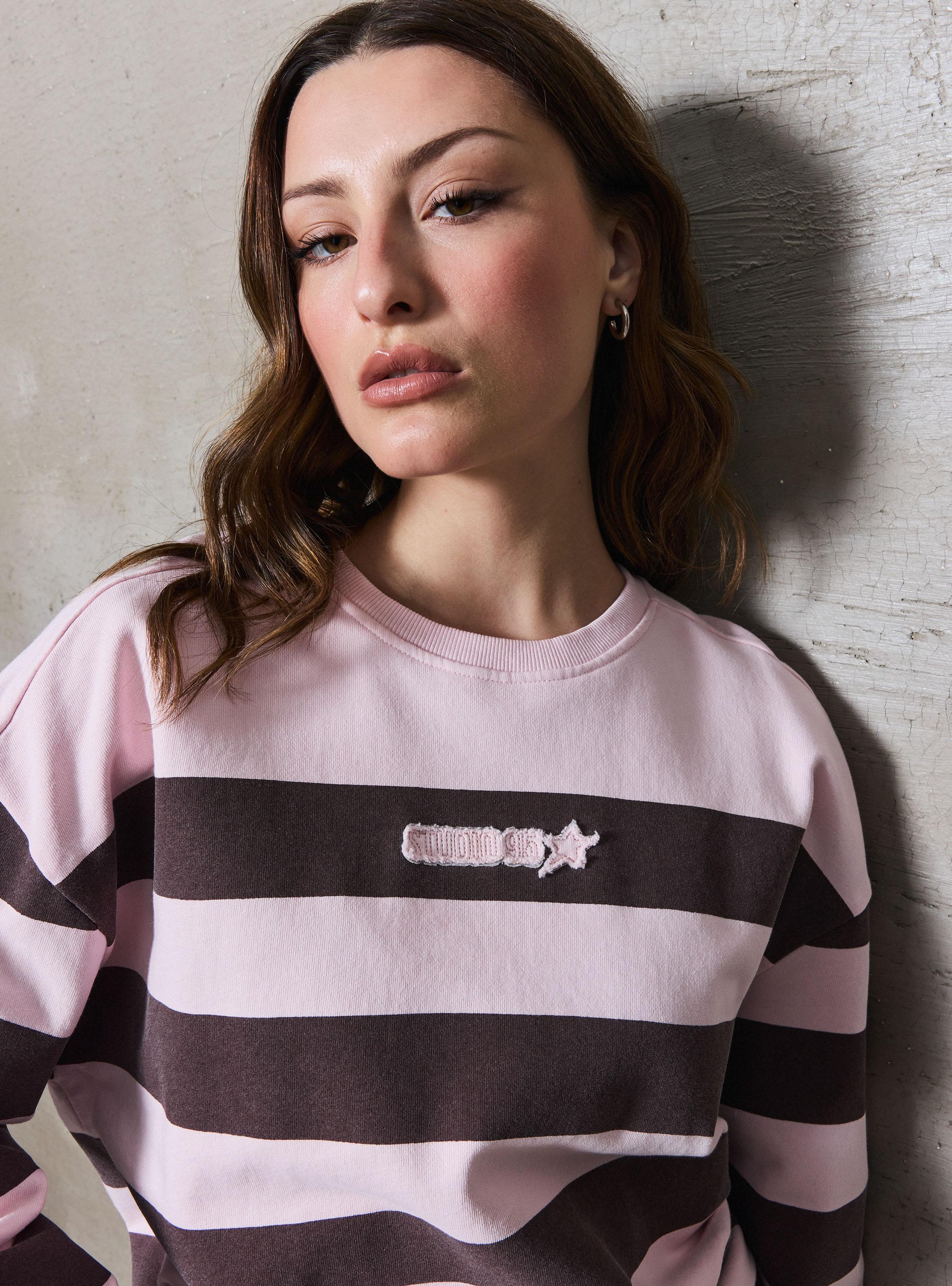 Polerón Rayas Colab Studio 95-3