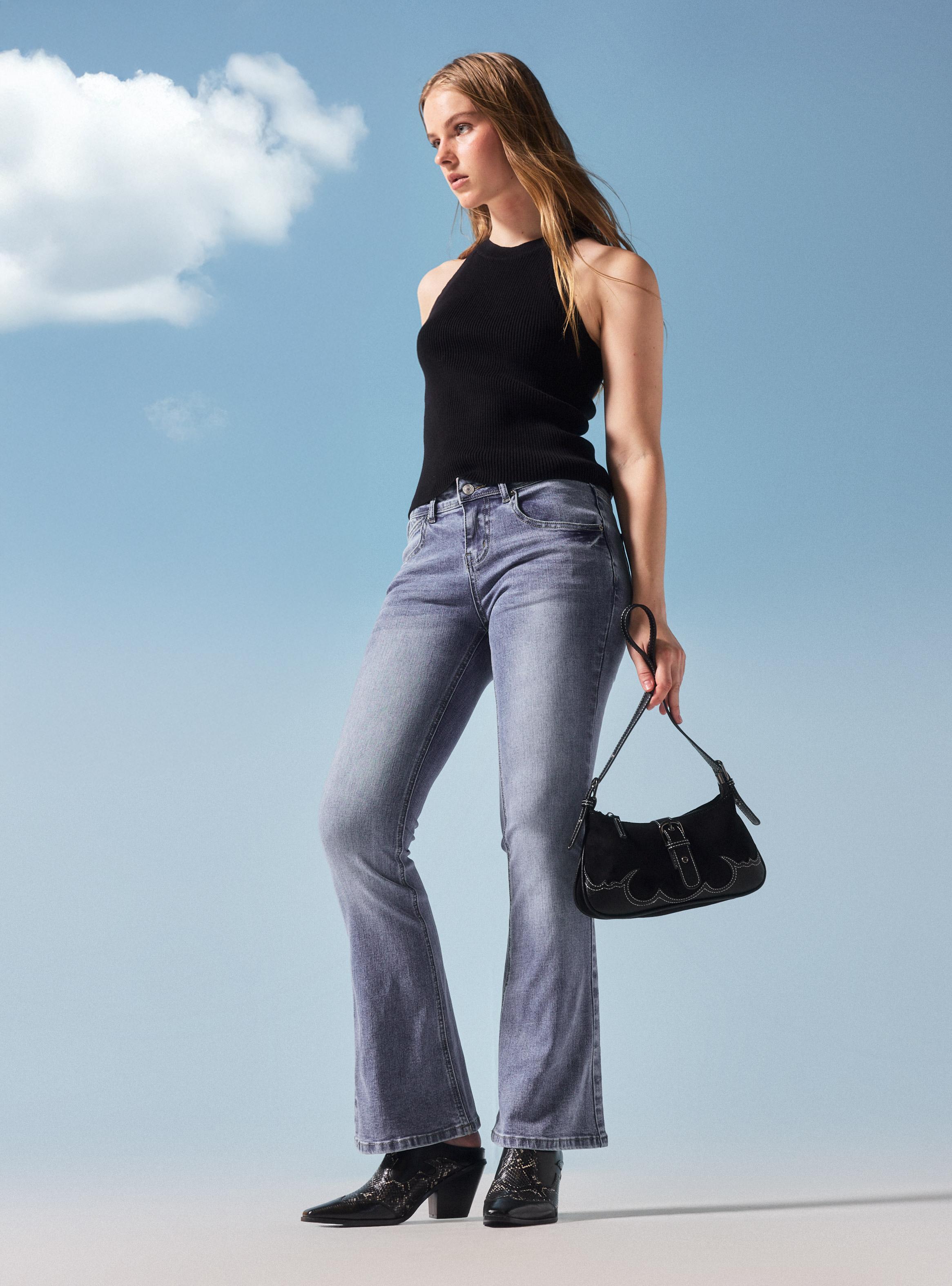 Polera Tejido Acanalado sin Manga Cuello Alto Halter-4