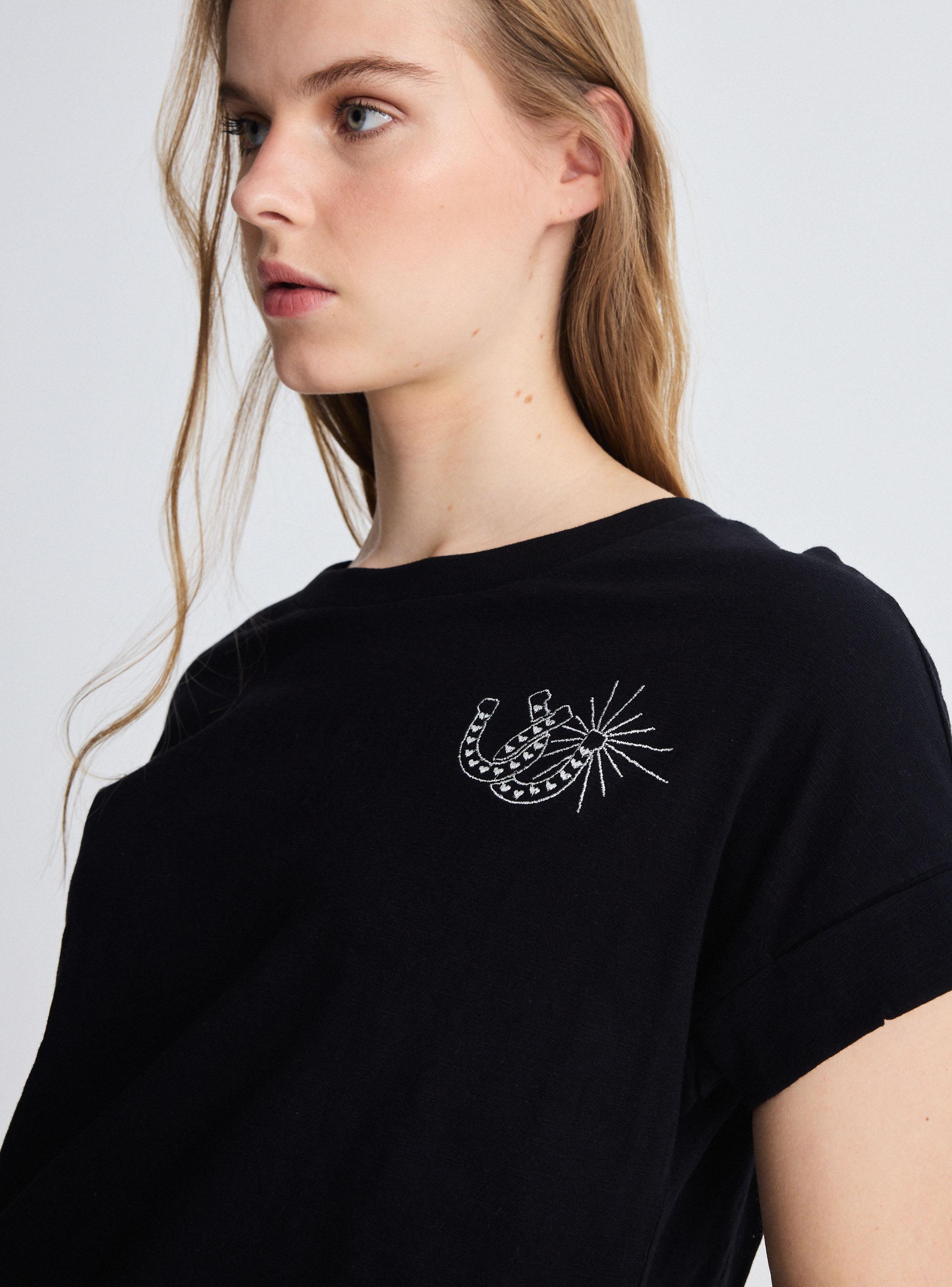 Polera Básica Estampado Frontal-3