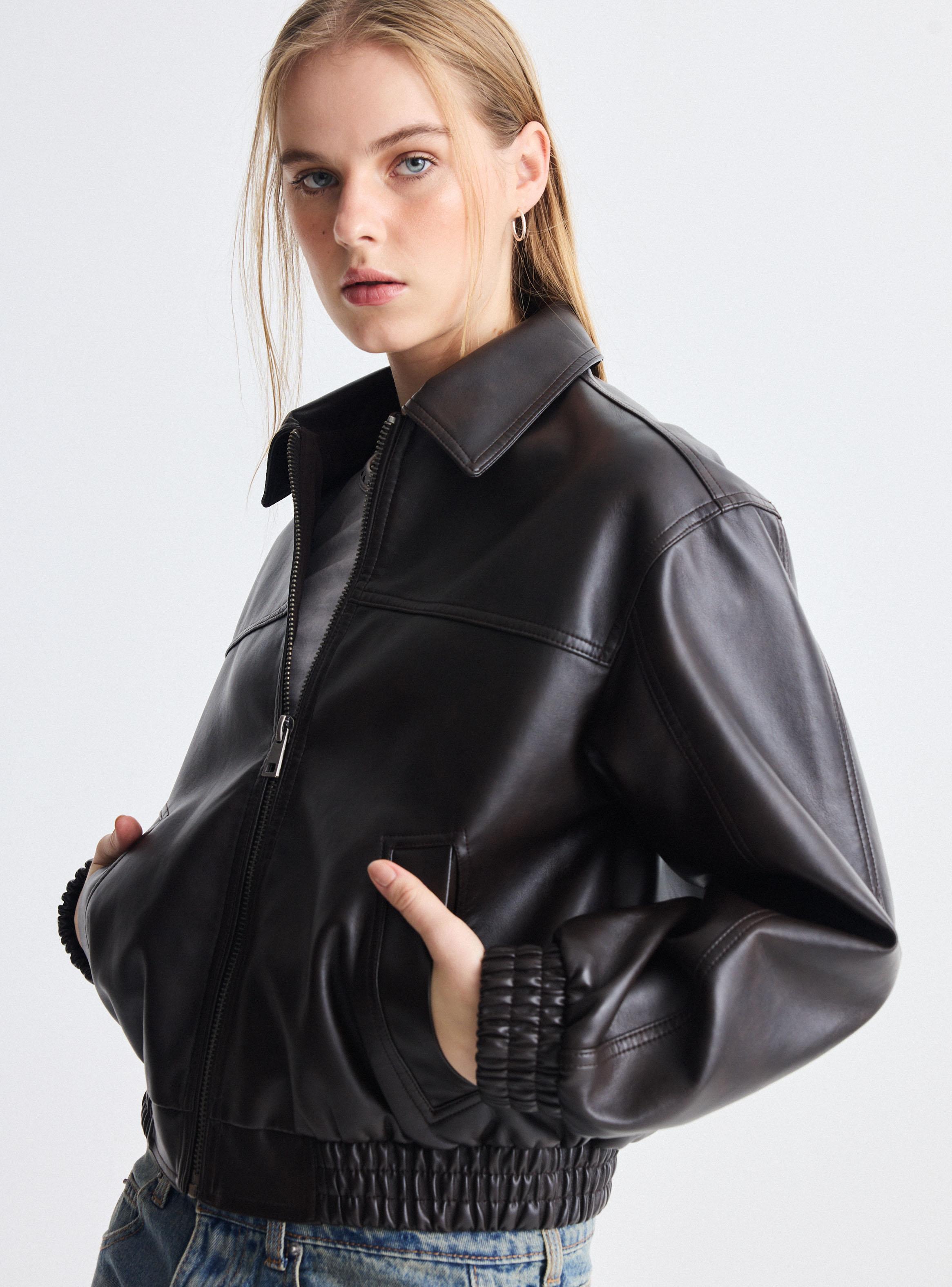 Chaqueta Efecto Cuero-2