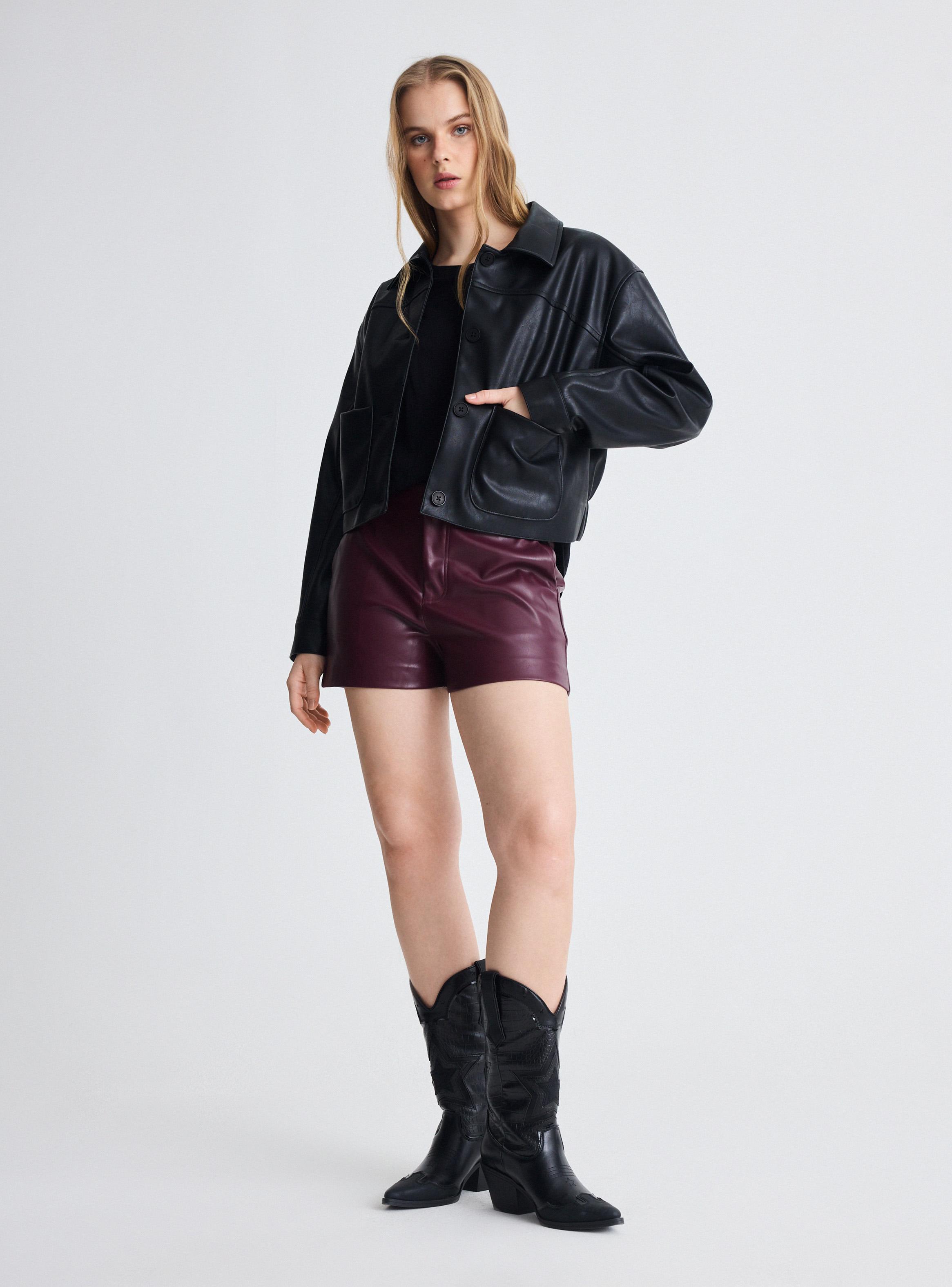 Chaqueta Bolsillos Frontales y Canesú-4