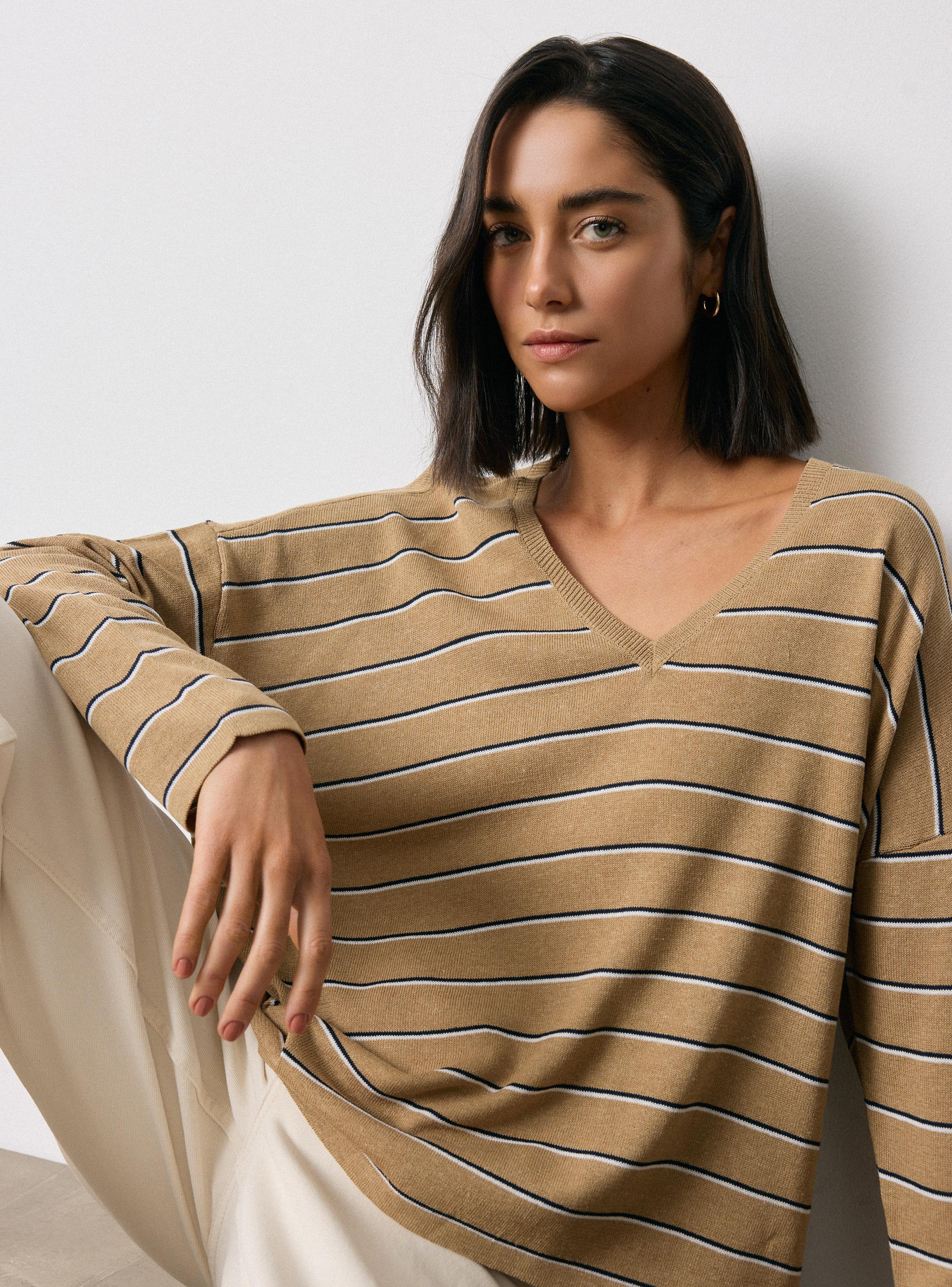 Sweater Fino Calce Relajado Hombro Caído Contiene Lino-3