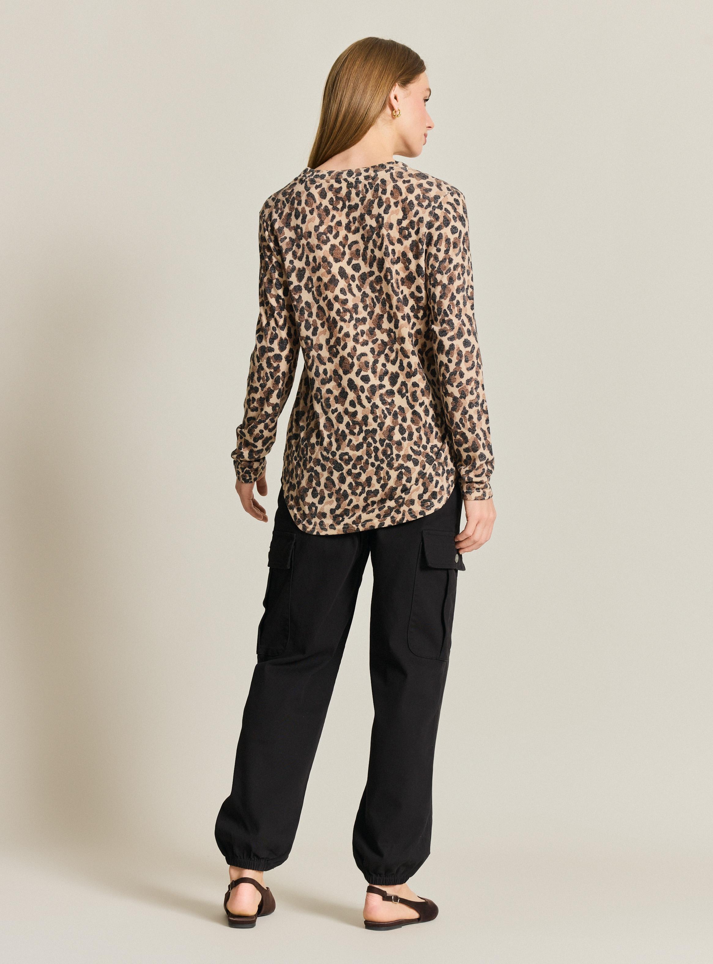 Sweater Cuello V Estampada-5