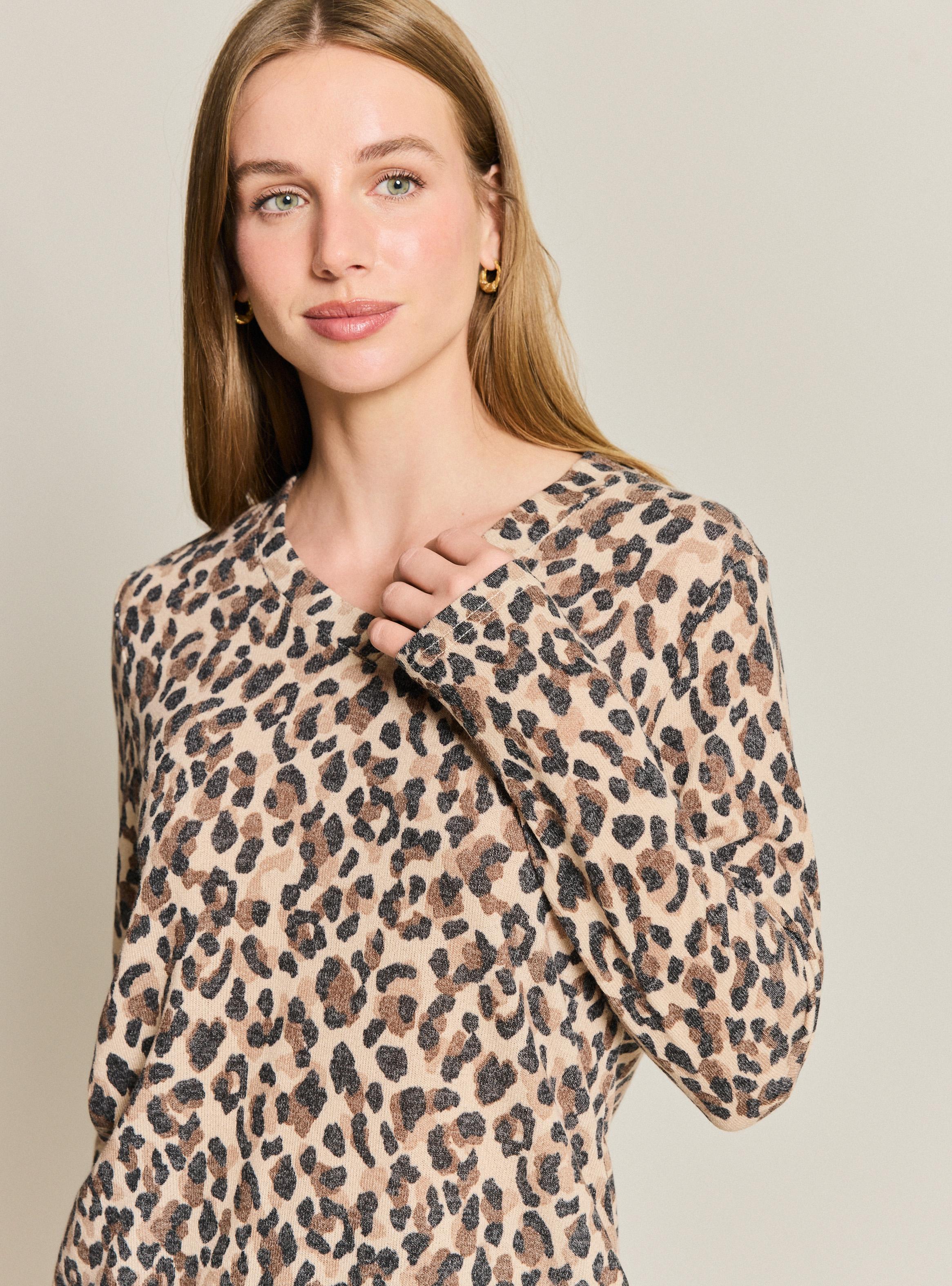 Sweater Cuello V Estampada-2