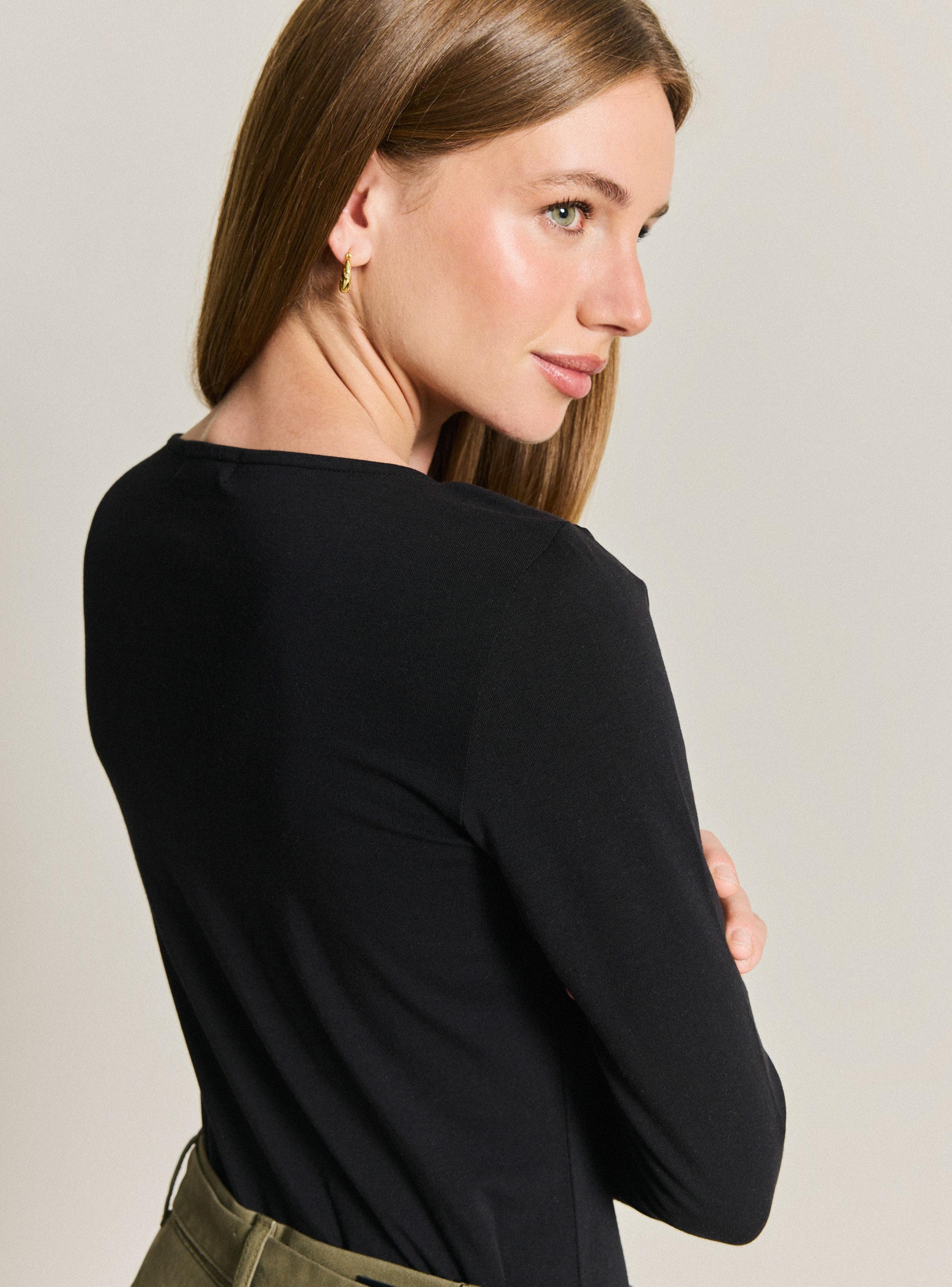 Polera Escote Bote-3