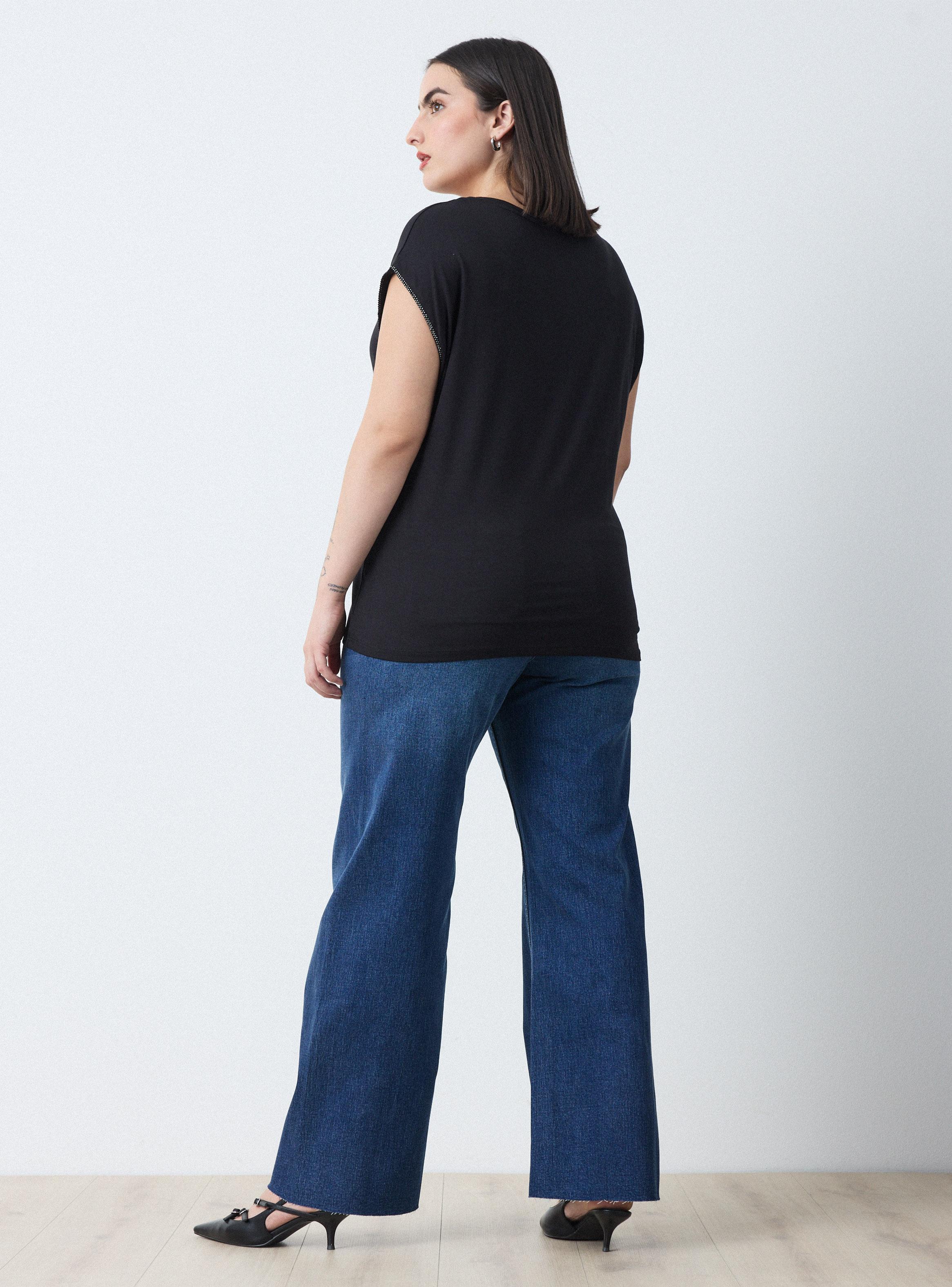 Polera Hombro Caído con Brillos en Puños-5