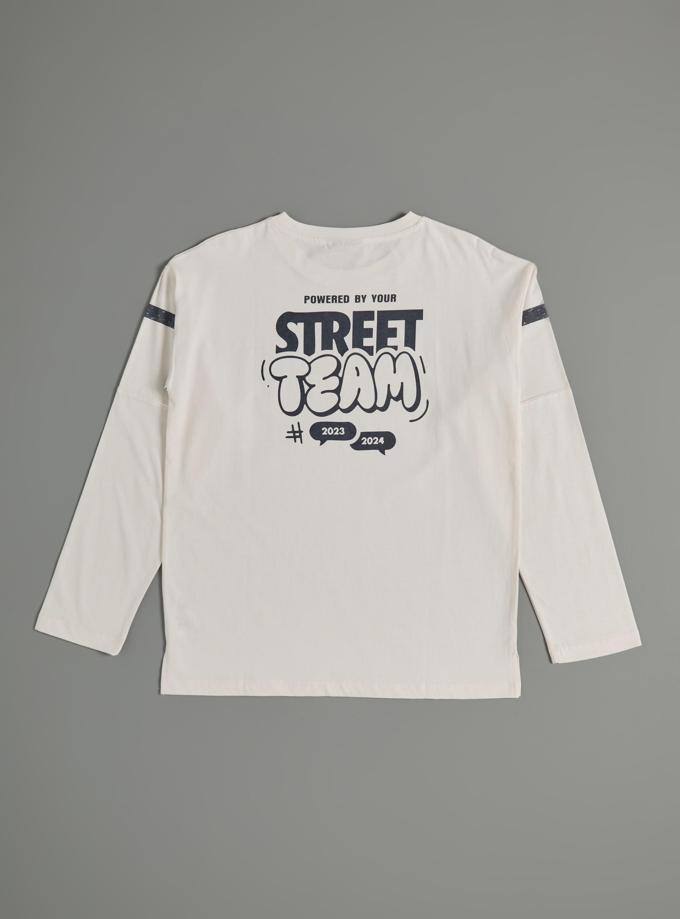 Polera Collage con Estampado Espalda y Mangas-2